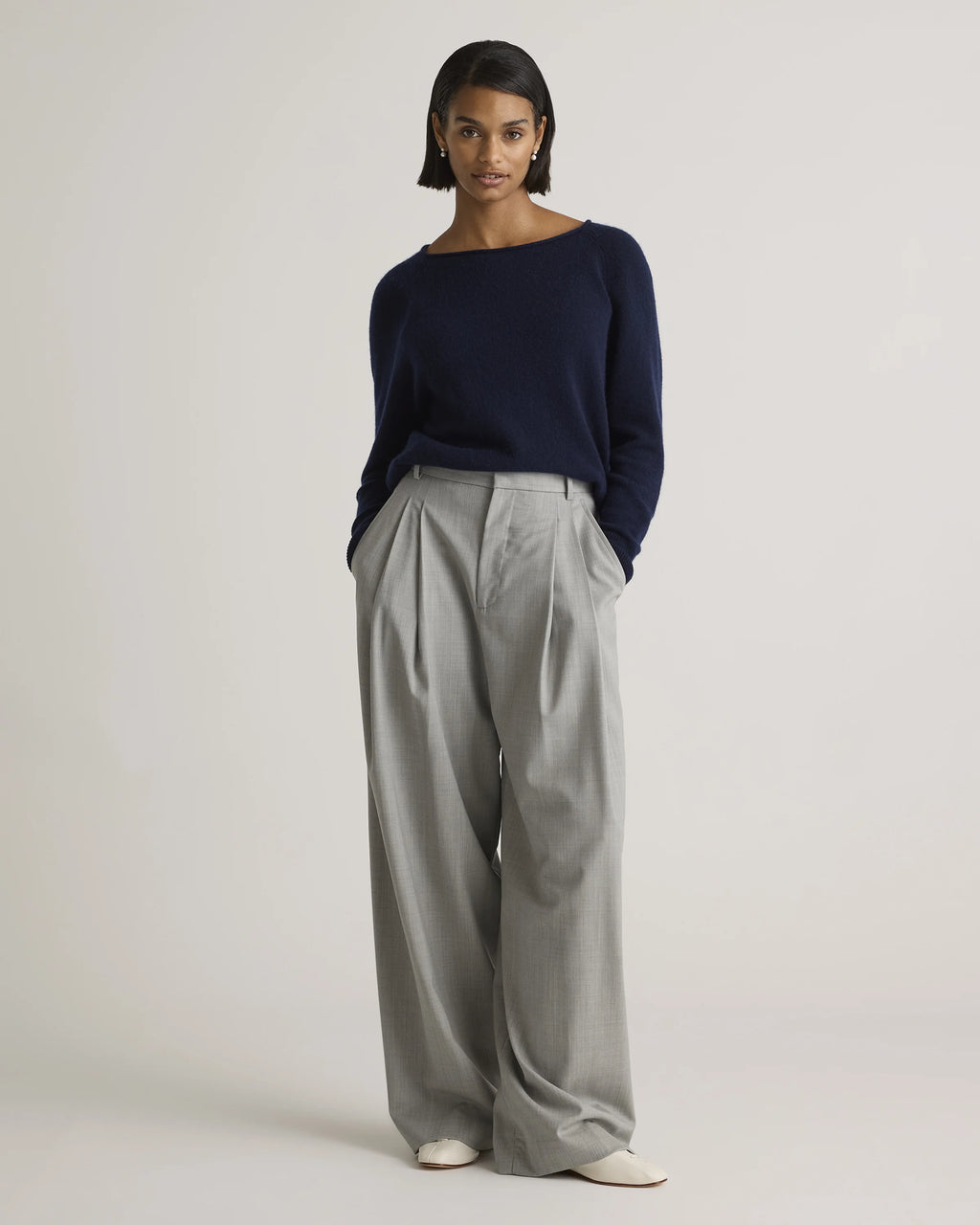 Mongolian Cashmere Boatneck Sweater - XS / Black