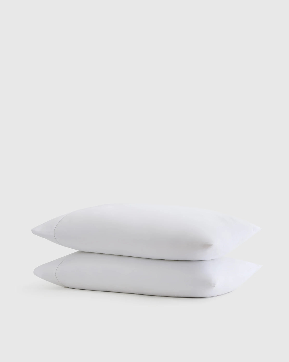 Signature Giza Cotton Sateen Pillowcase Set - Standard / White Main image