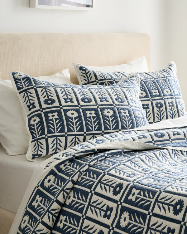 Organic Cotton Jacquard Floral Coverlet - Twin / Blue Fog