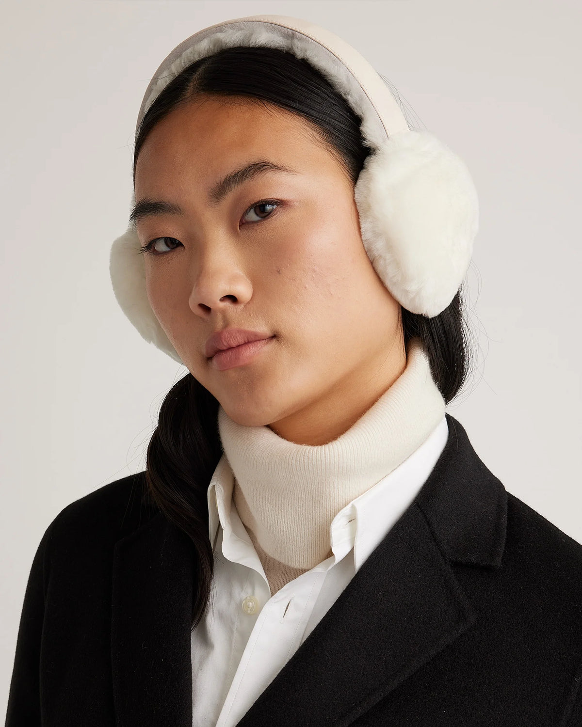 100% Australian Shearling Earmuffs - One Size / Ivory Main image