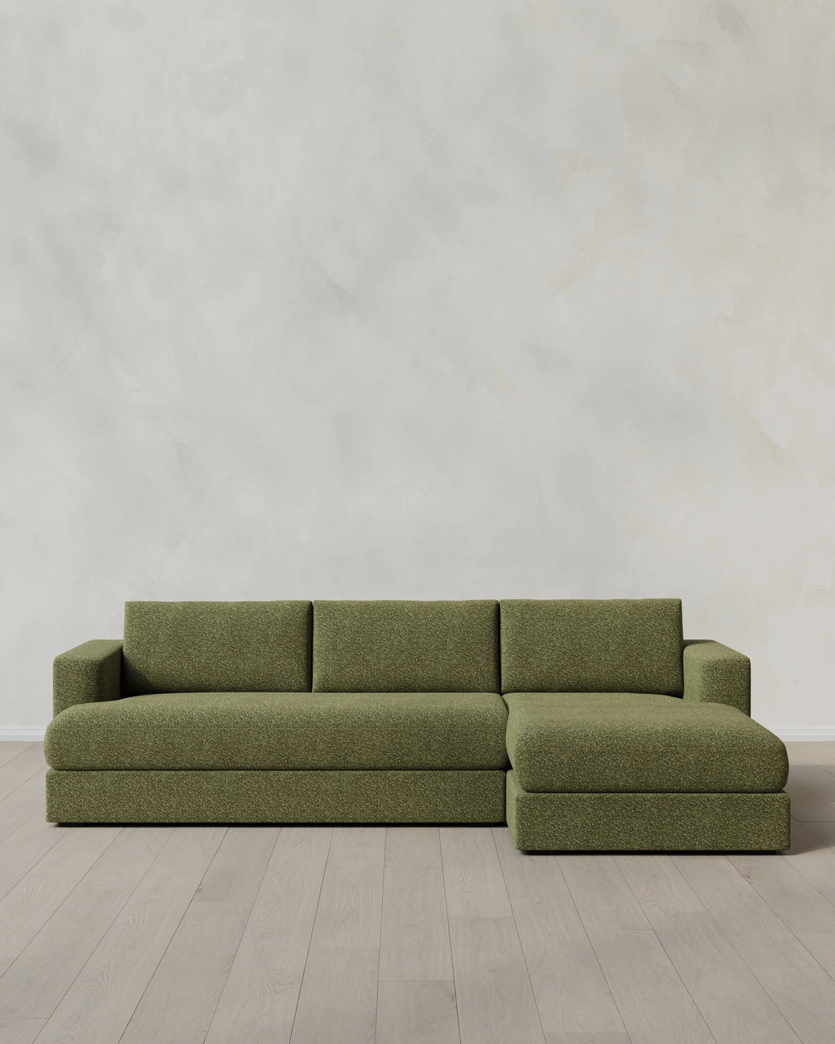 Sierra Curved Arm Chaise Sectional in Performance Boucle - Right Arm / Linen
