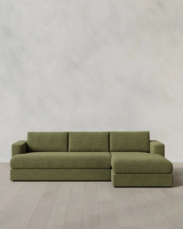 Sierra Curved Arm Chaise Sectional in Performance Boucle - Right Arm / Linen