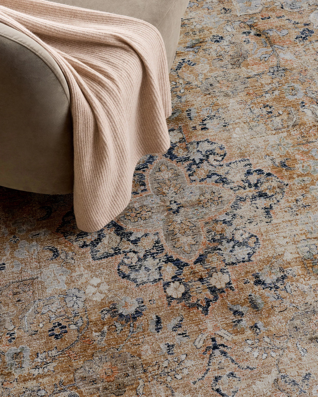 Sari Performance Rug - 5'3" x 7'10" / Spice/Gold