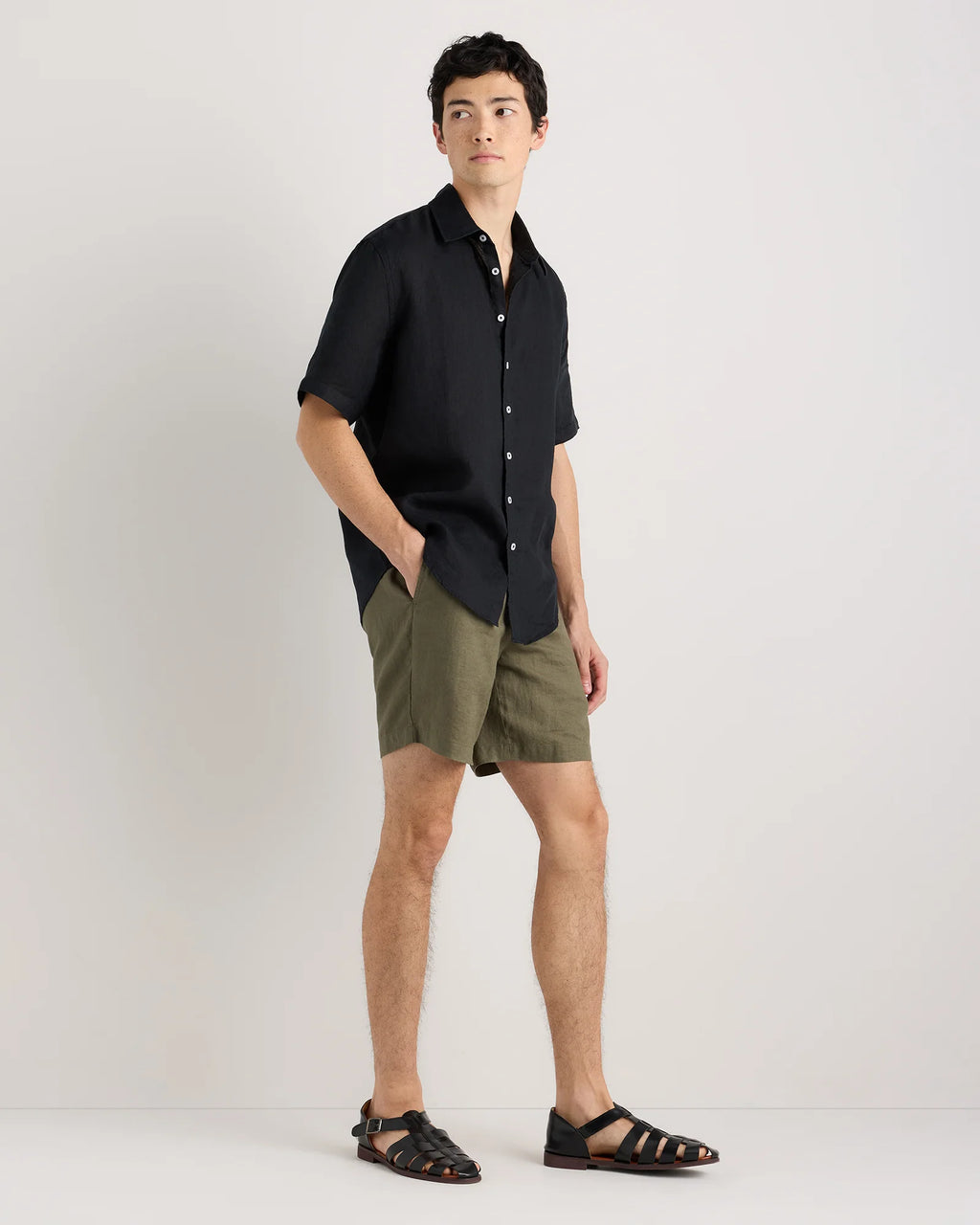 100% European Linen Shorts - 7" - S / Black