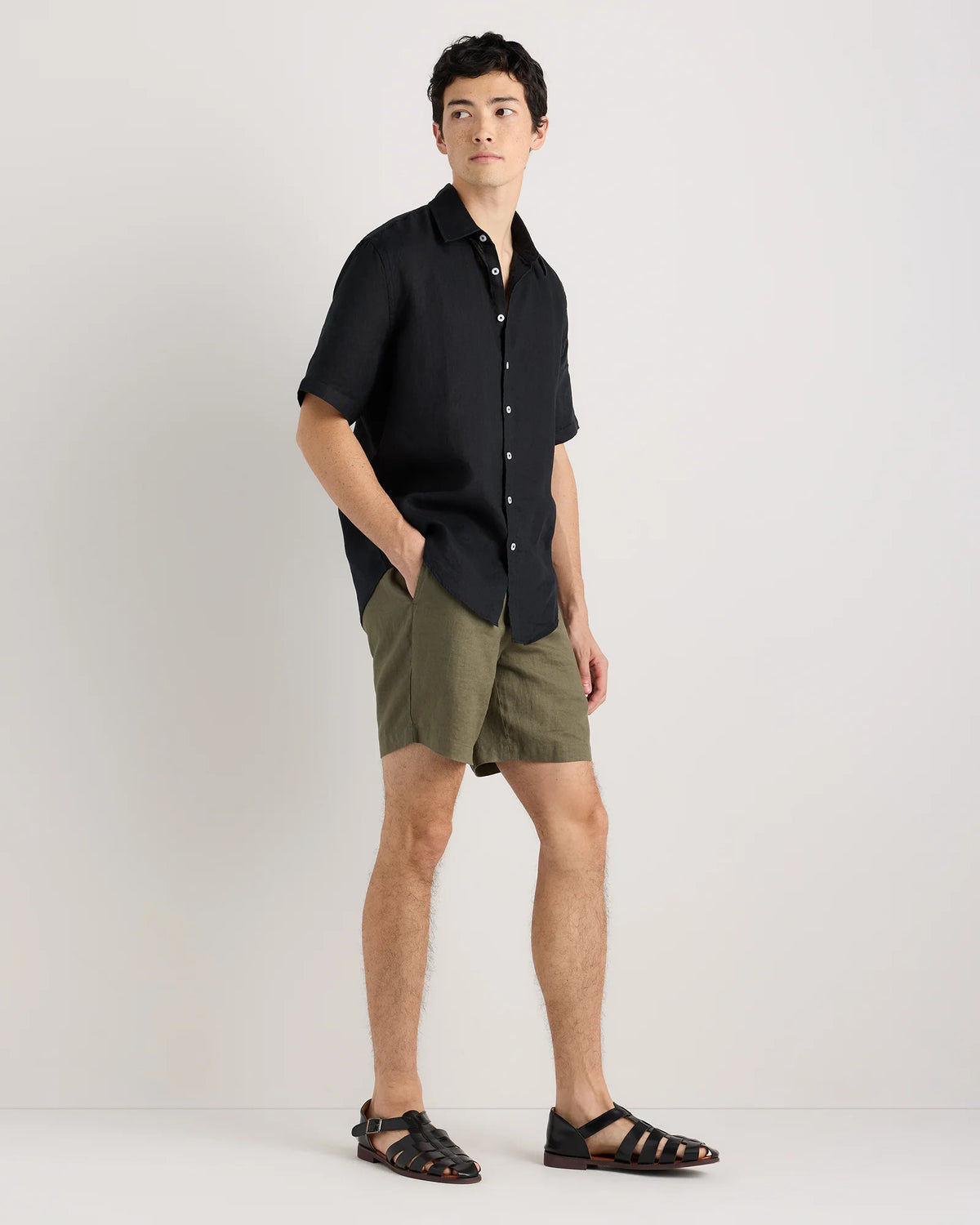 100% European Linen Shorts - 7" - S / Black