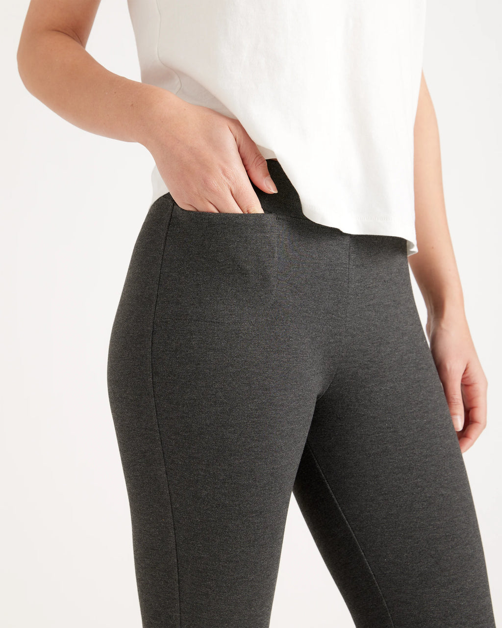 Ultra-Stretch Ponte Skinny Pants - XS / Black
