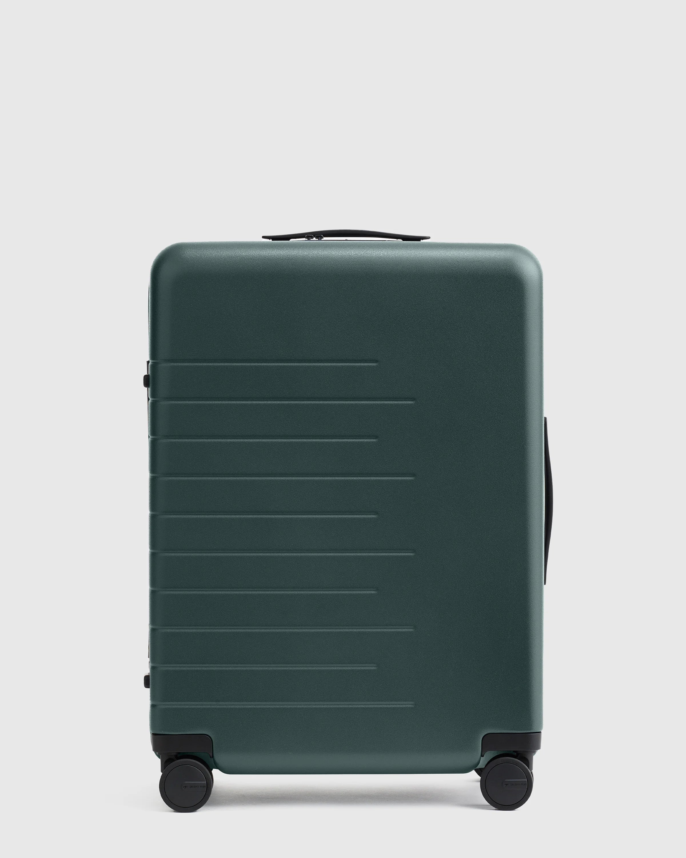 Carry-On & Medium Check-In Suitcase Set - One Size / Dark Green Secondary image