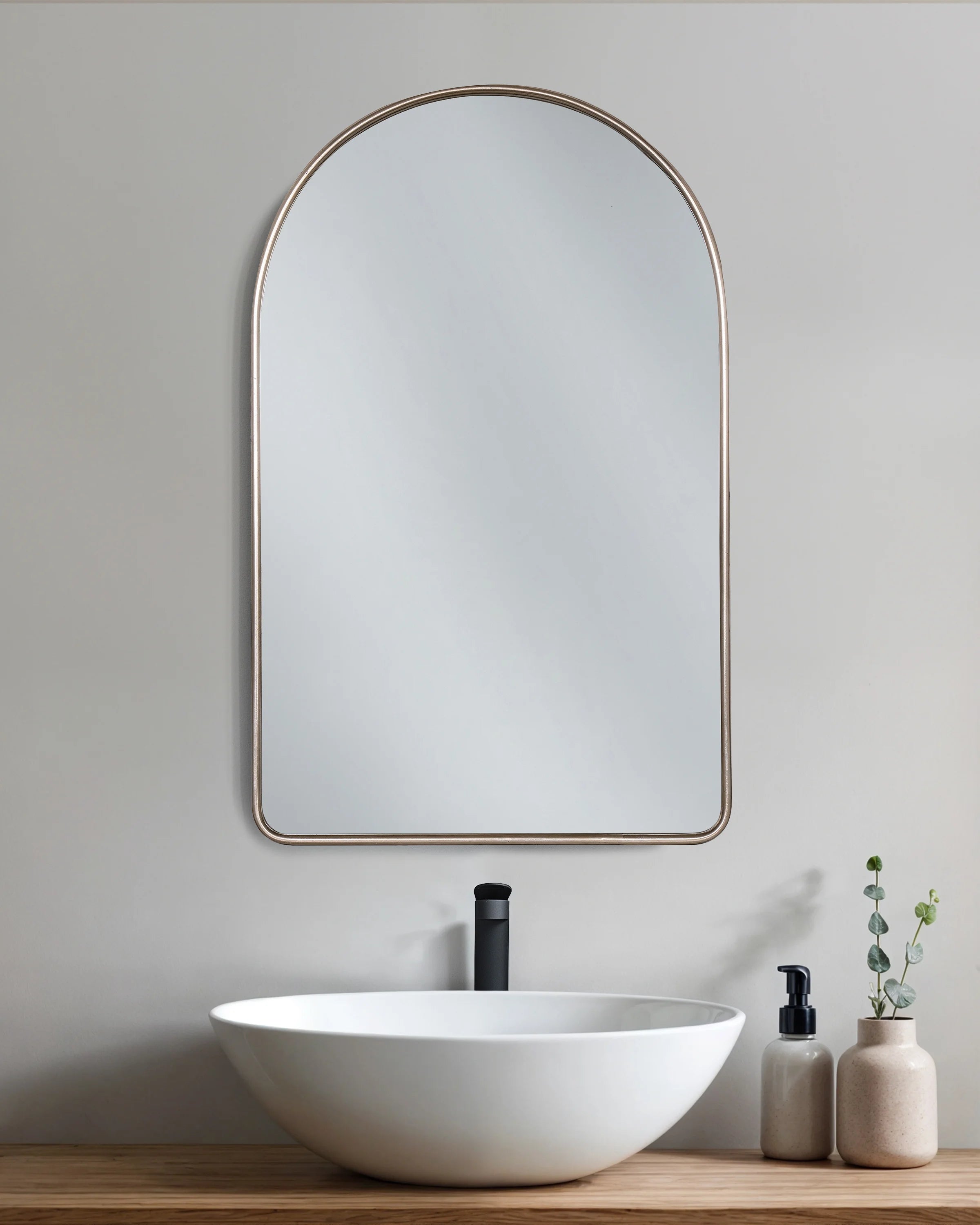 Arched Metal Framed Wall Mirror - One Size / Silver Metal Frame Secondary image