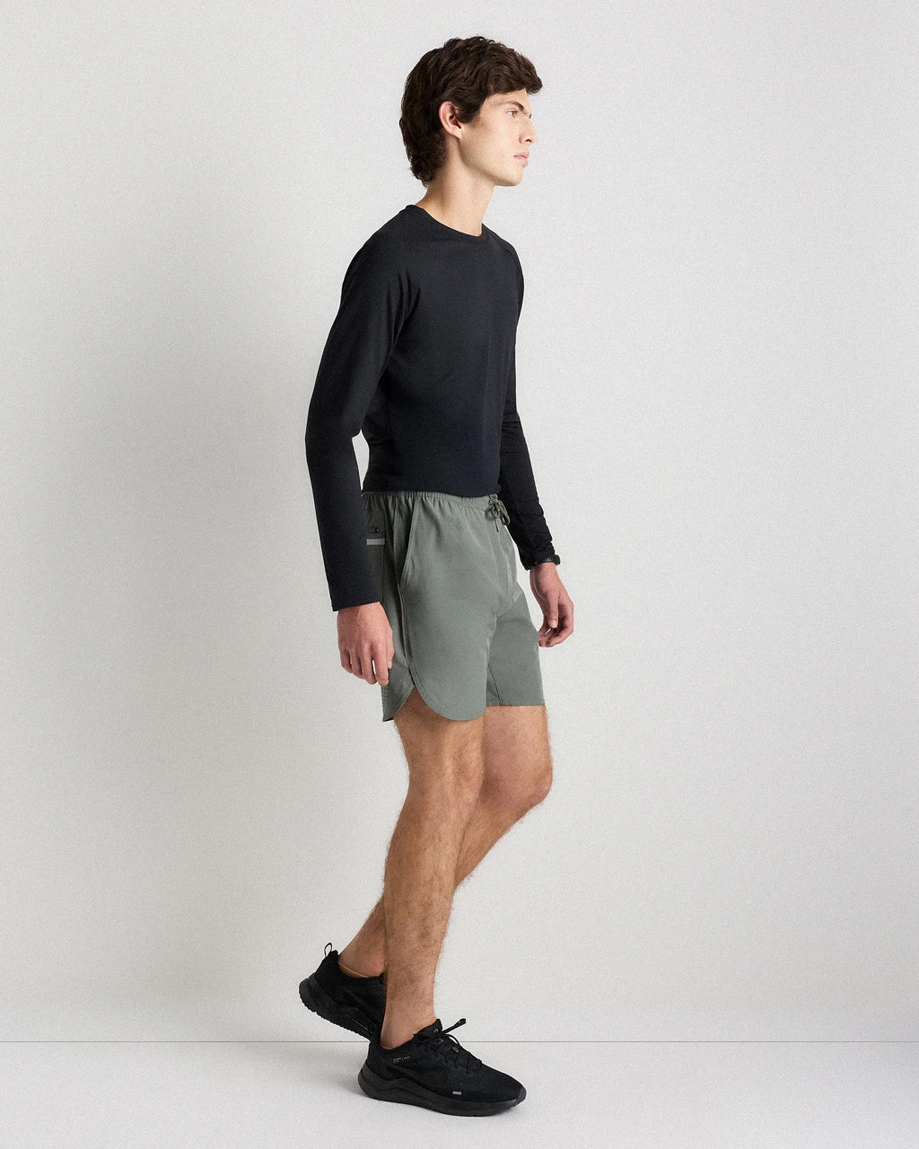 Sweat Tech Training Unlined Shorts - 7" - S / Black