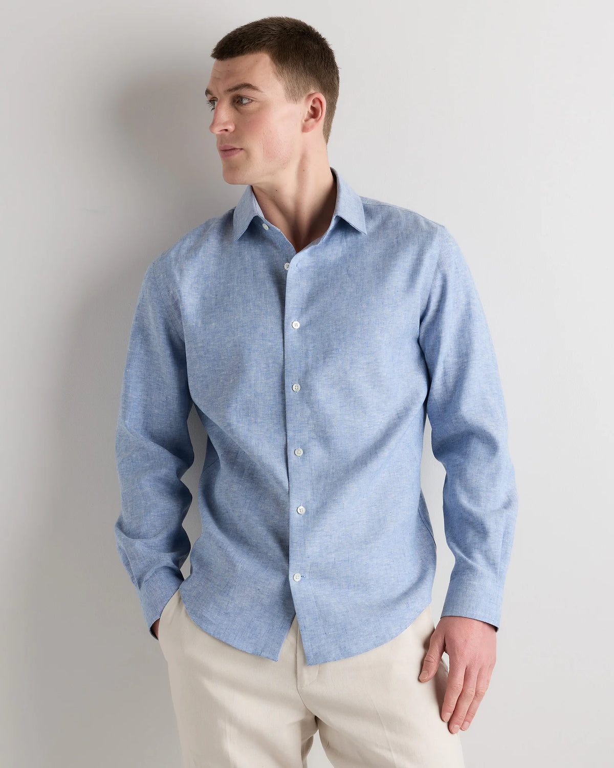 100% European Linen Wrinkle-Resistant Dress Shirt - S / Chambray Blue Main image