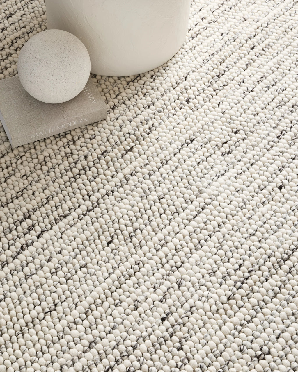 Tribeca Handwoven Wool Rug - 3' x 5' / Cream