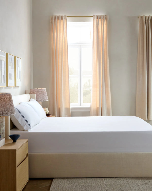 Organic Crisp Percale Embellished Fitted Sheet Set - Twin / White/Navy