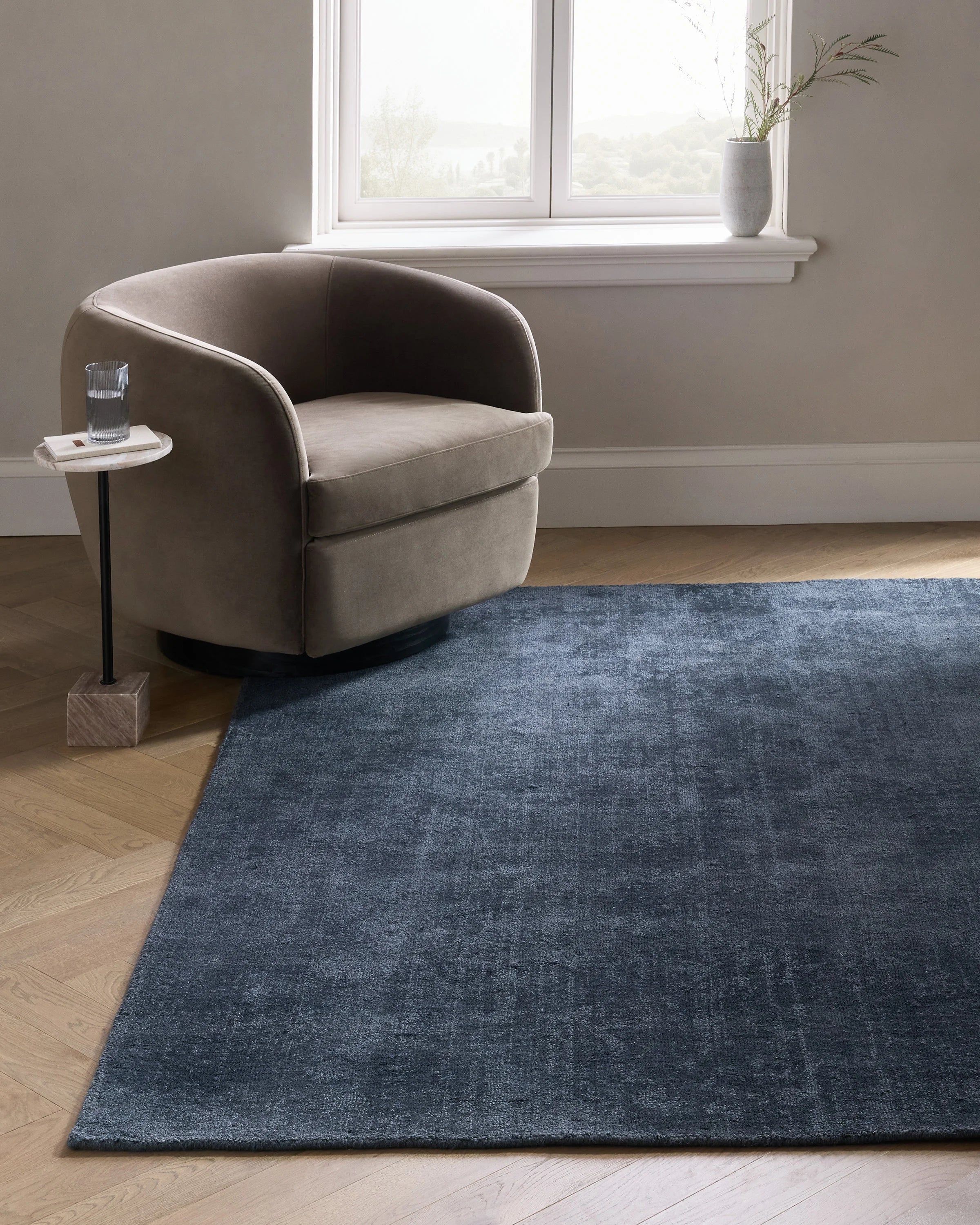 Drew Hand-Loomed Jute Rug - 5' x 8' / Blue Secondary image