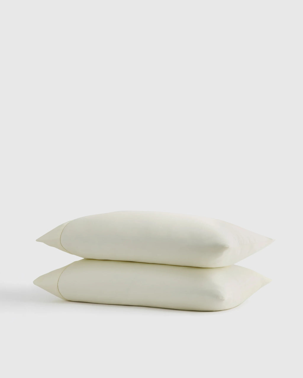 Signature Giza Cotton Sateen Pillowcase Set - Standard / White