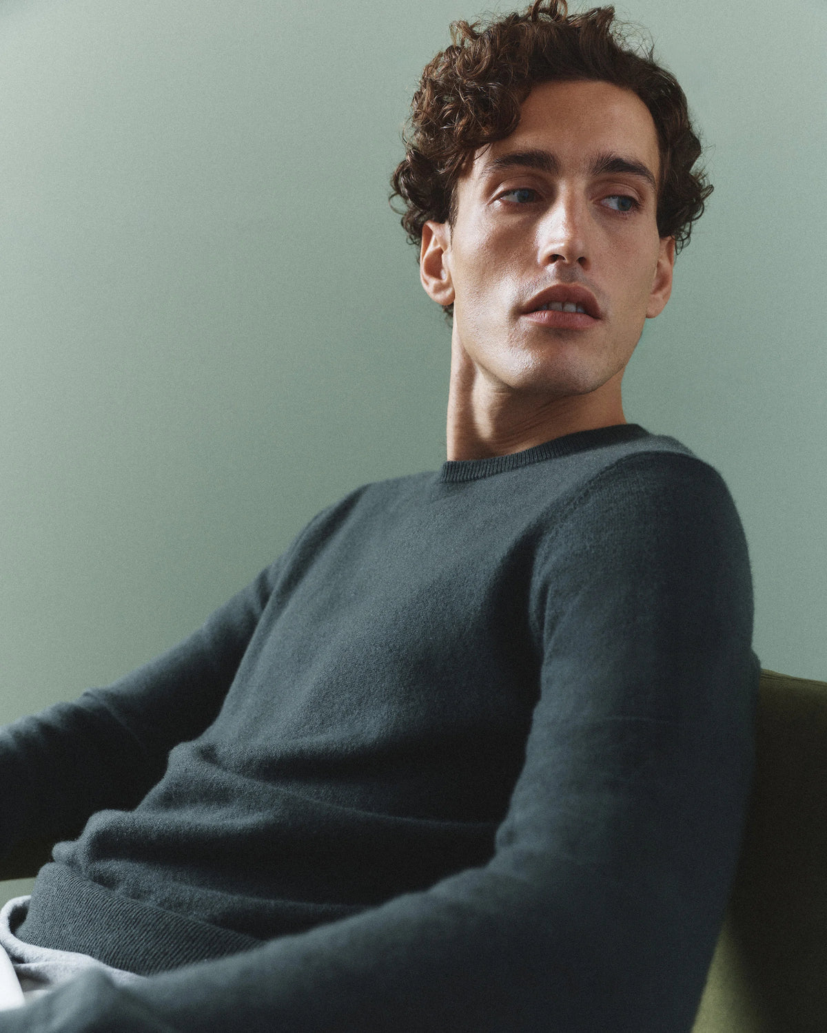 Mongolian Cashmere Crewneck Sweater - XS / Black