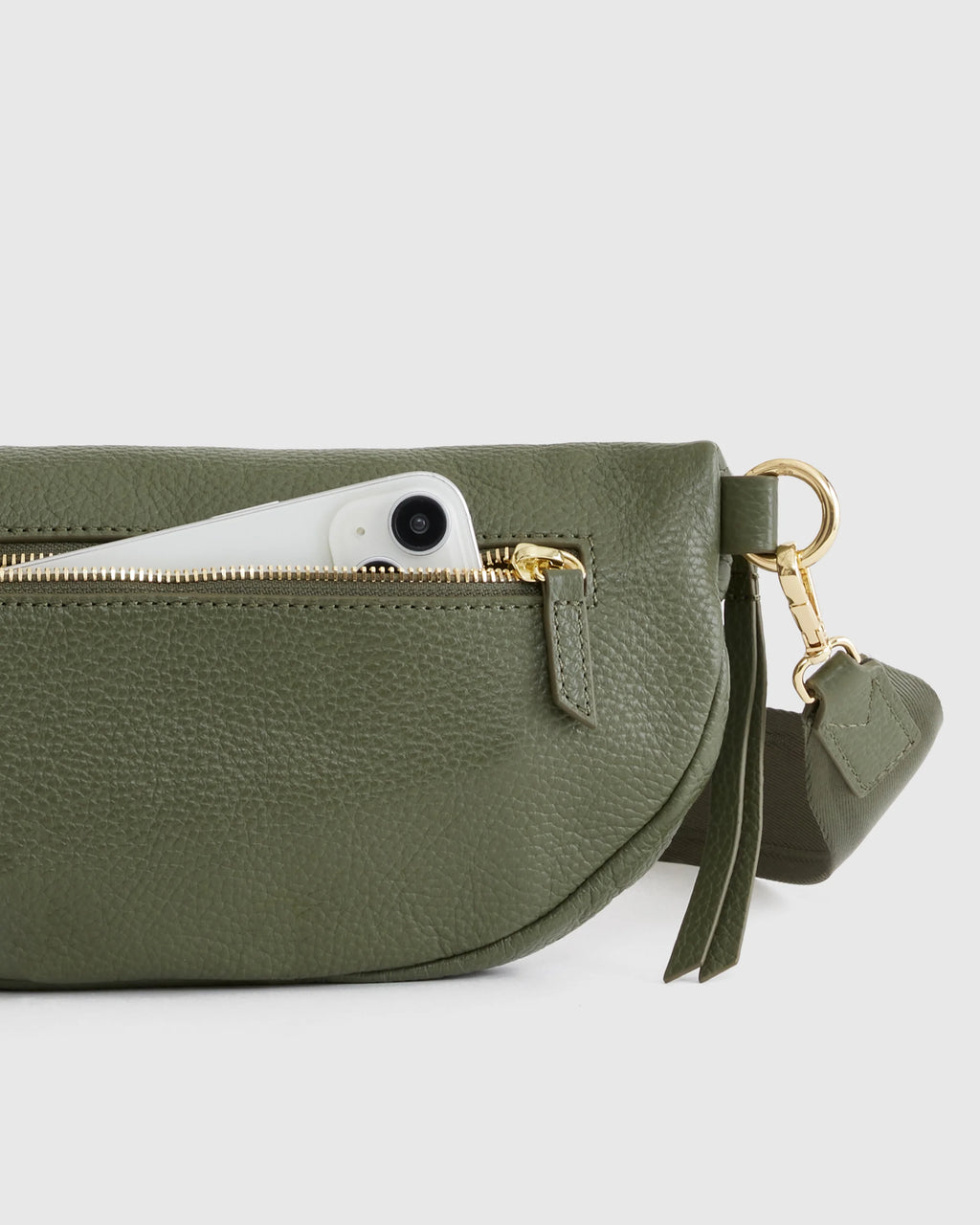Quinn Sling Bag - One Size / Cognac