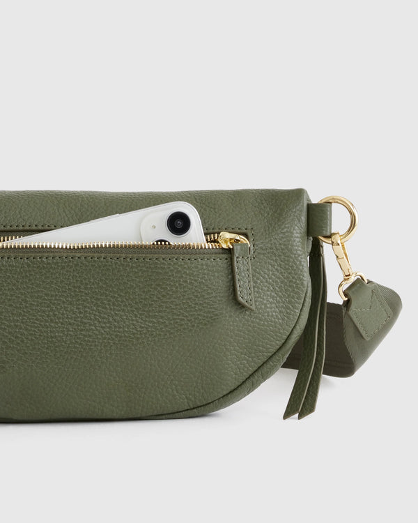 Quinn Sling Bag - One Size / Cognac