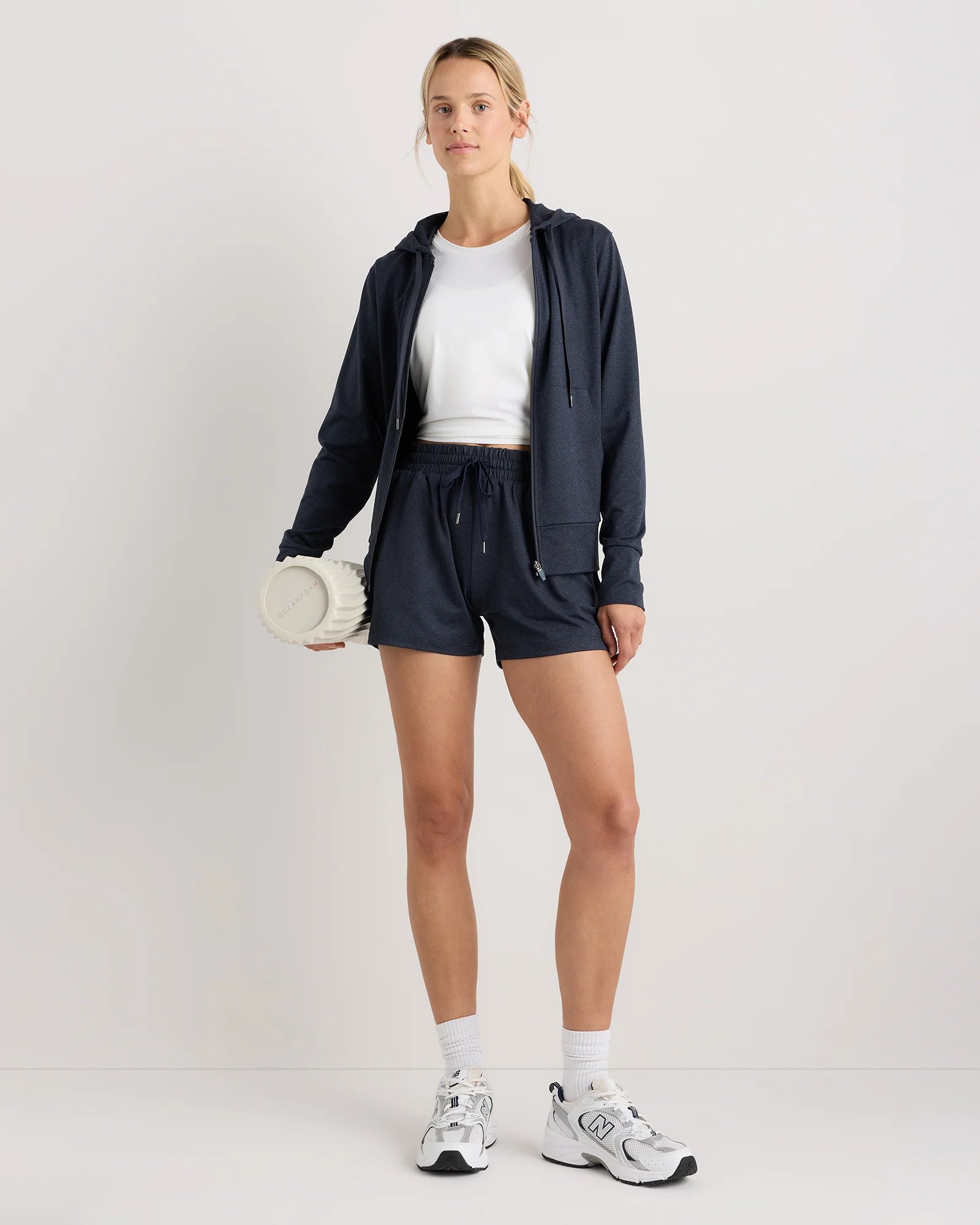 Flowknit Mid-Rise Shorts - XS / Heather Deep Navy Secondary image