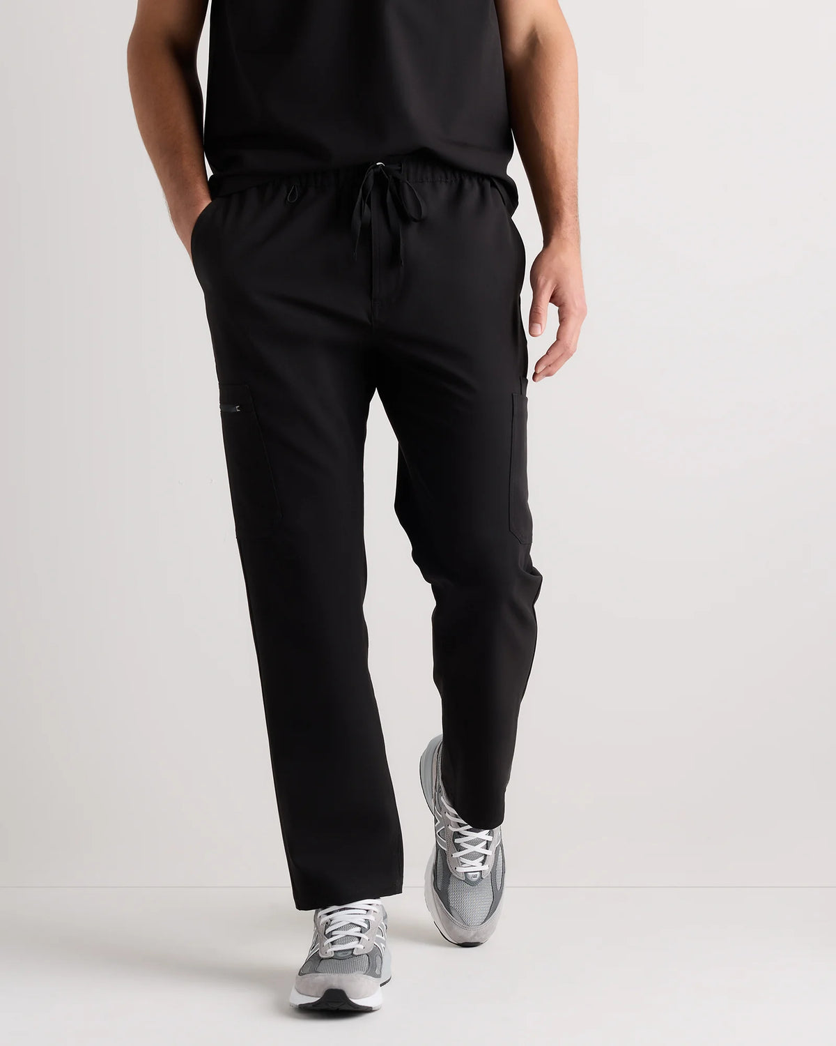AeraFlex Scrub Cargo Pants - S / Bold Black Main image