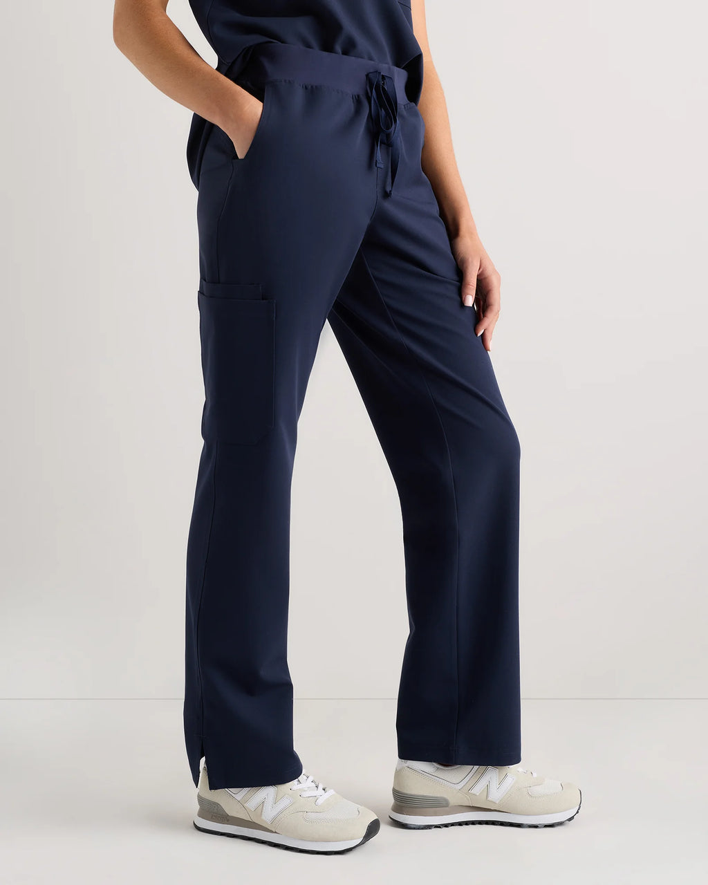 AeraFlex Scrub Cargo Pants - XS / Bold Black