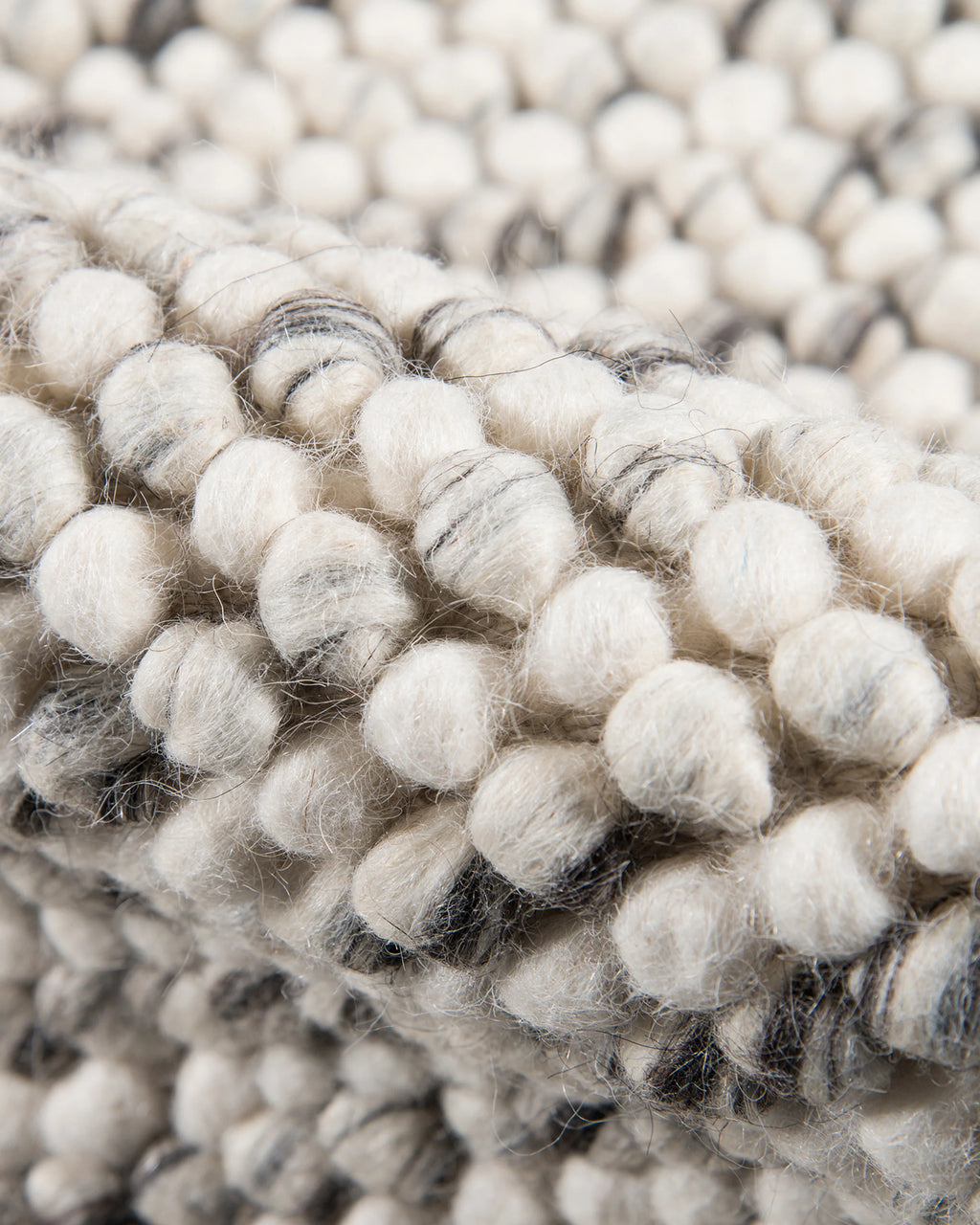 Tribeca Handwoven Wool Rug - 3' x 5' / Cream