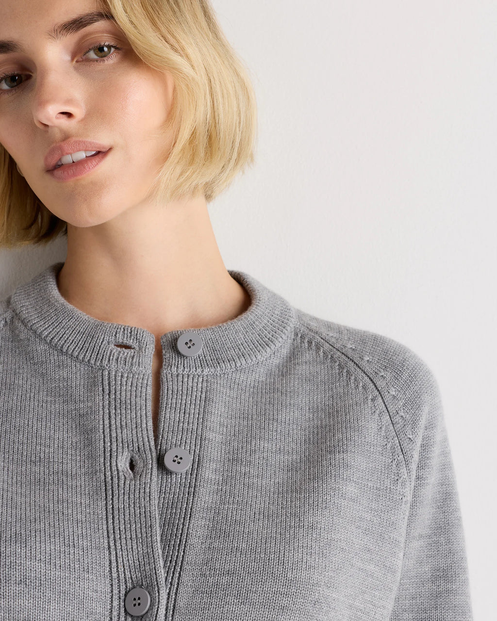Australian Merino Wool Raglan Crewneck Cardigan - XS / Heather Grey