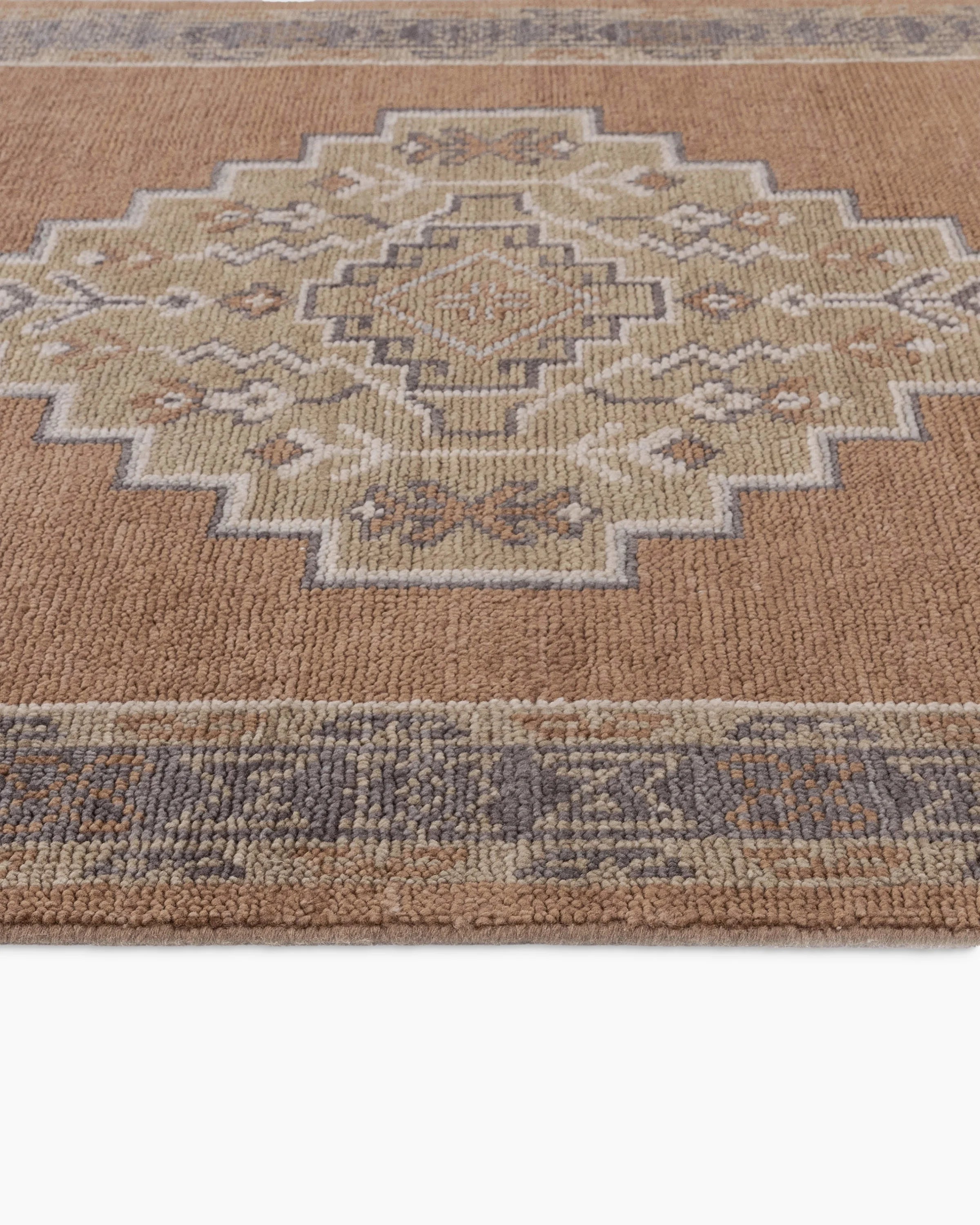 Chloe Hand-Knotted Wool Rug - 5' x 8' / Cognac Secondary image