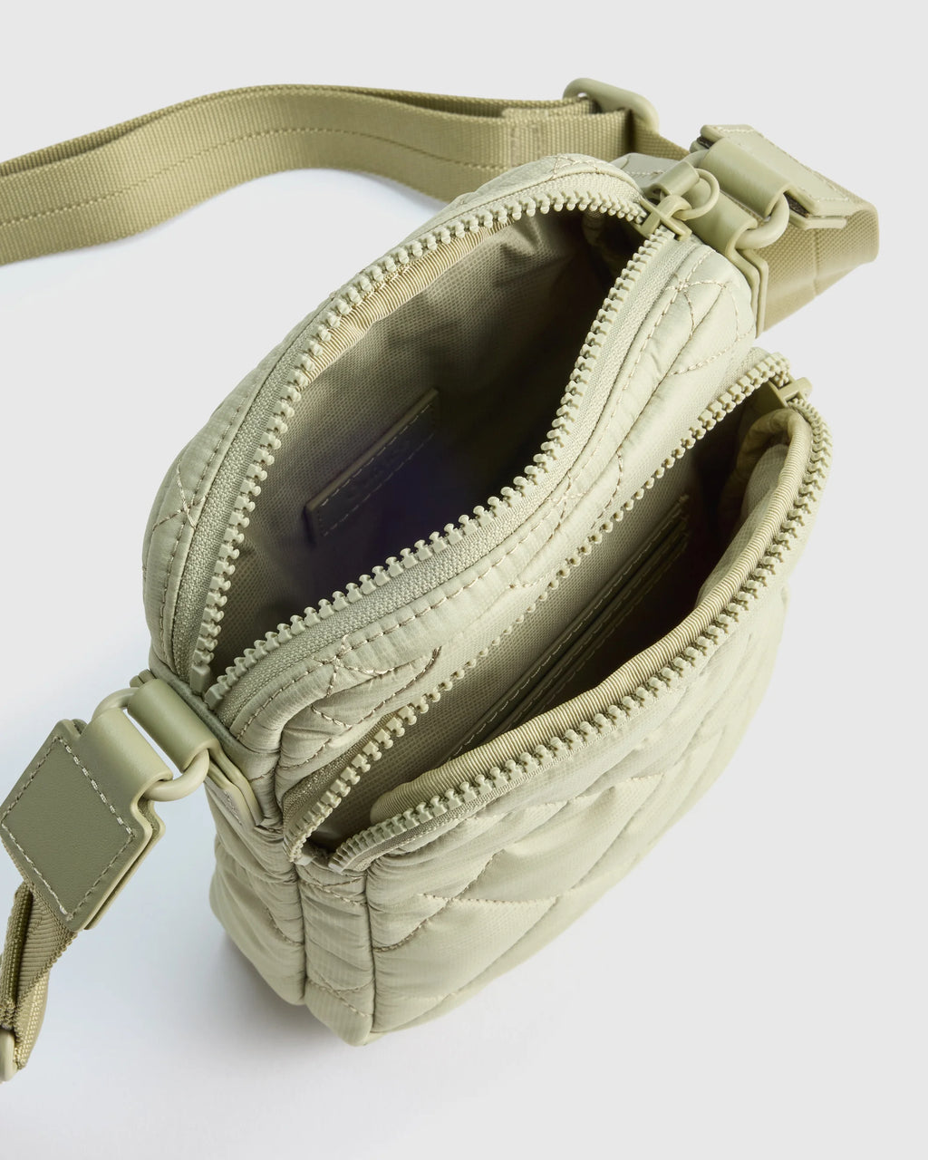 Transit Quilted Phone Crossbody - One Size / Navy