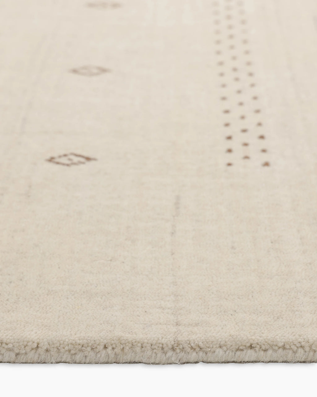 Dakota Hand-Loomed Wool Rug - 4' x 6' / Ivory