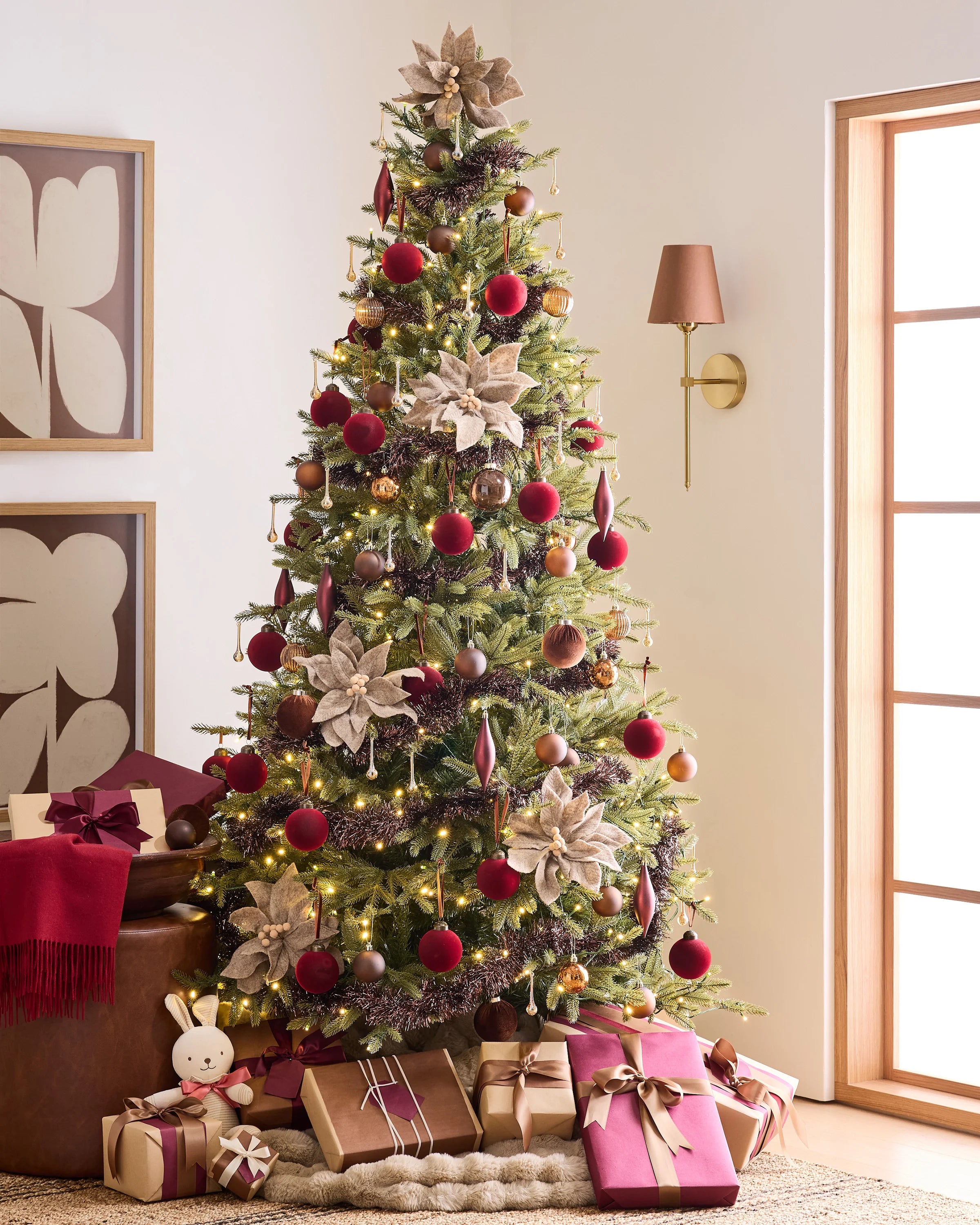 Spruce Artificial Christmas Tree: Unlit - 7' / Forest Green Secondary image