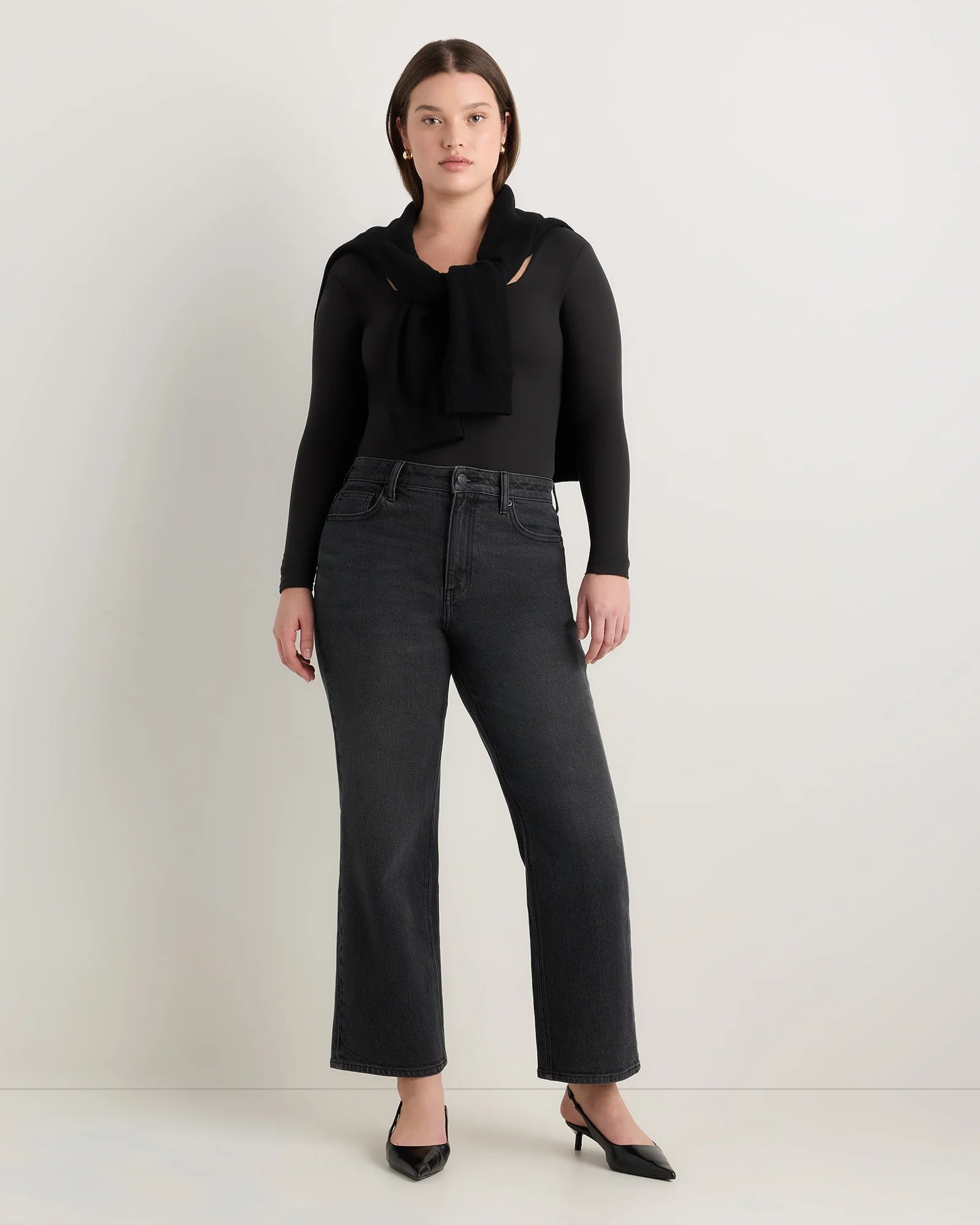 Curvy Bella Stretch Relaxed Straight Jeans - 24 / Charcoal Black Secondary image