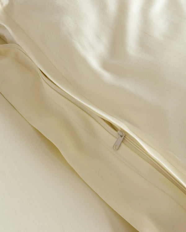 Signature Giza Cotton Sateen Duvet Cover Set - Twin / Sand