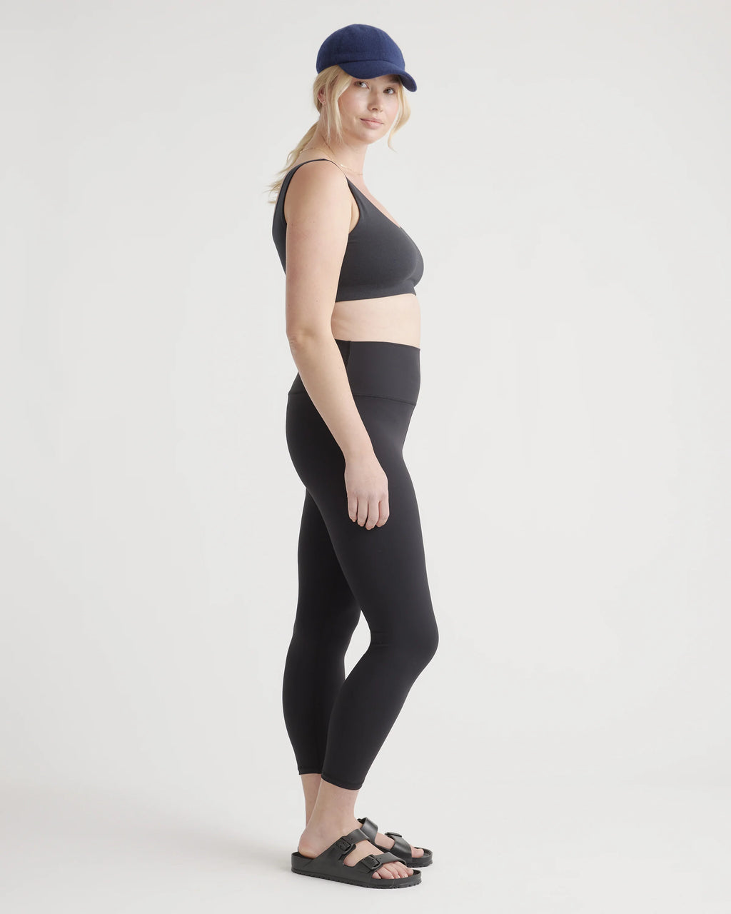 Ultra-Form High-Rise Legging - XS / Black