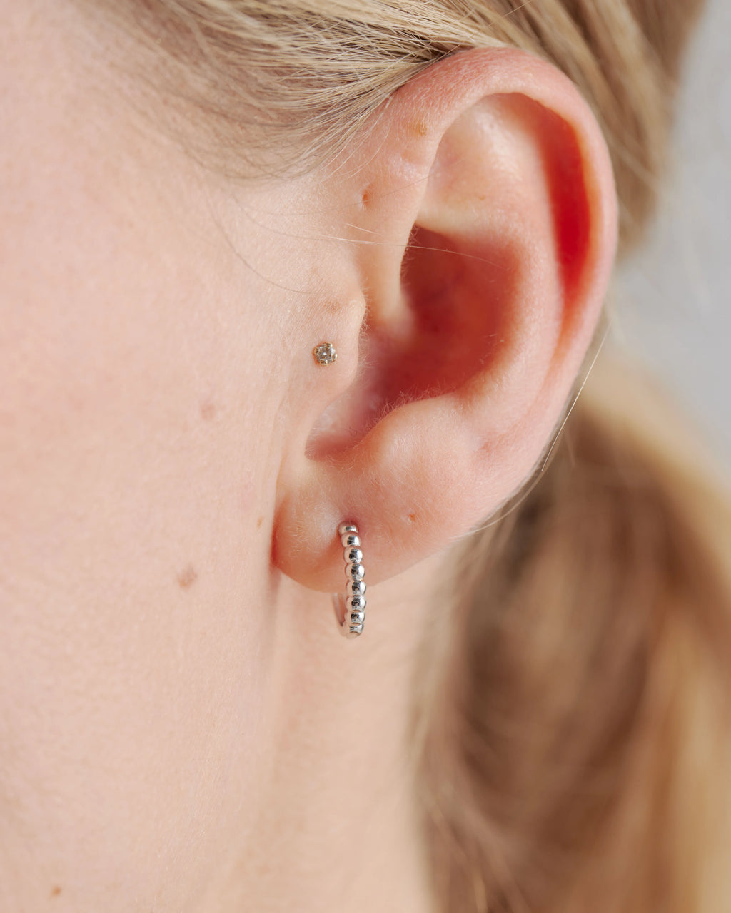 14K Gold Beaded Hoops - One Size / White Gold