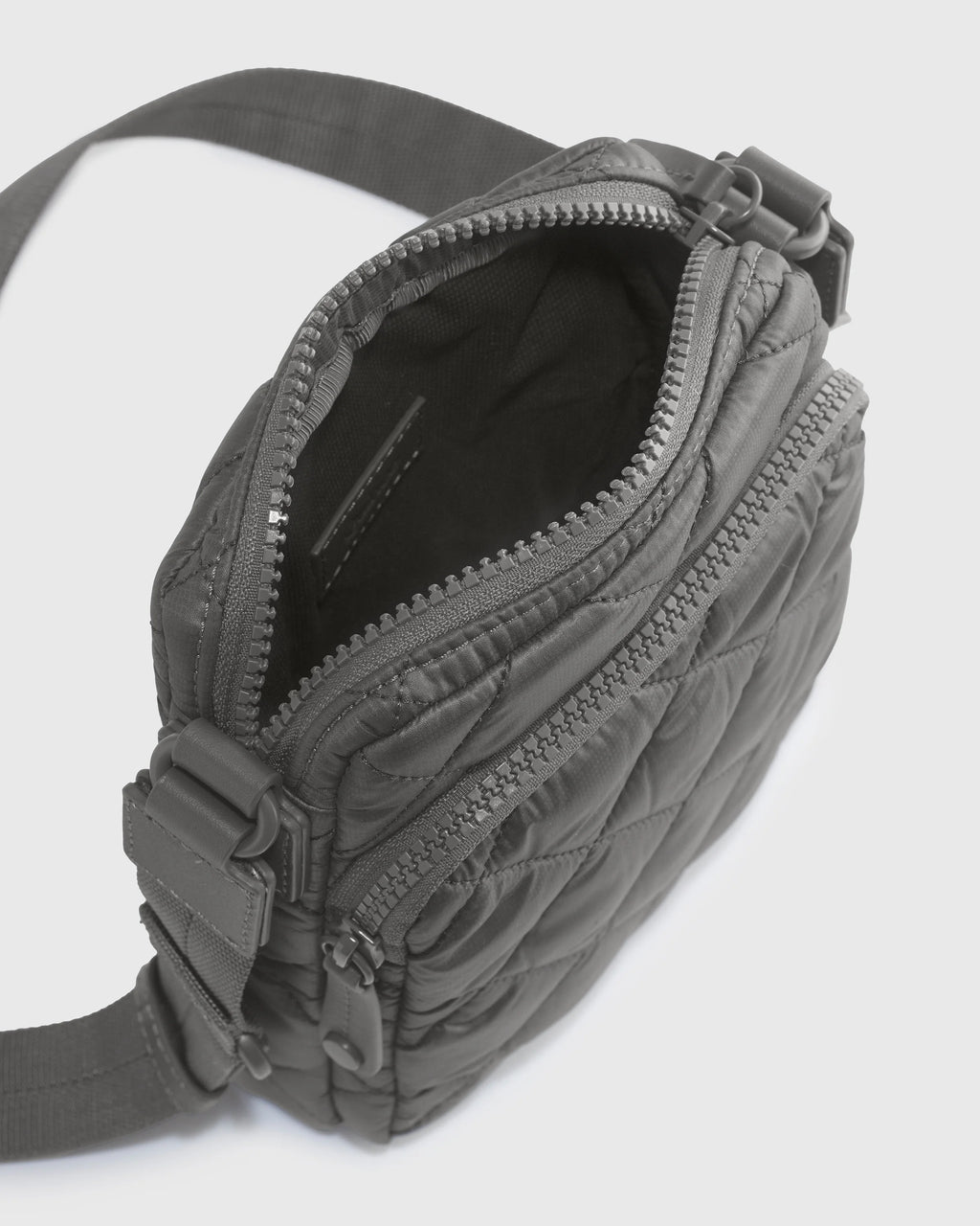 Transit Quilted Phone Crossbody - One Size / Navy