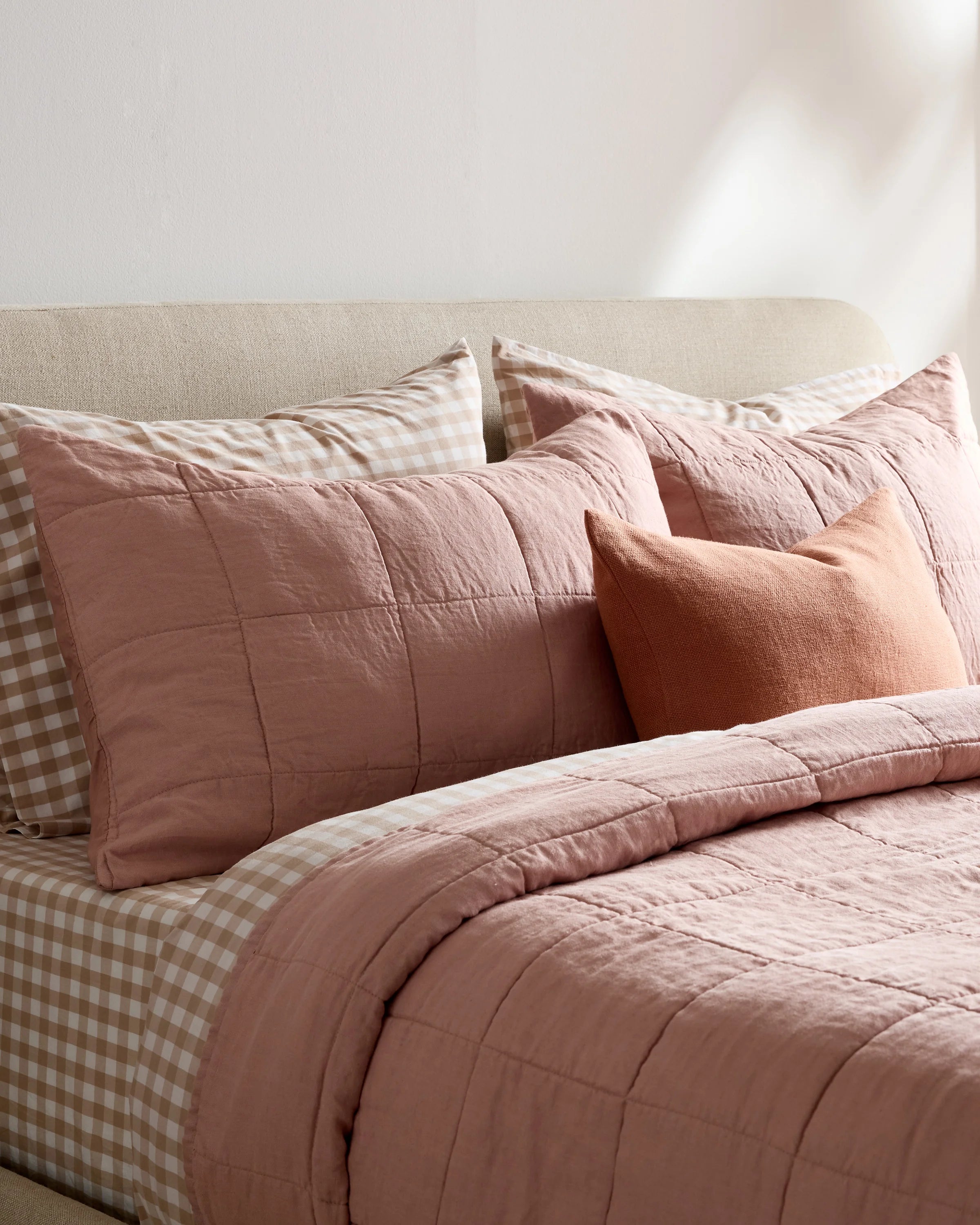 Lightweight European Linen Box Quilted Sham Set - Standard / Dusty Mauve Secondary image
