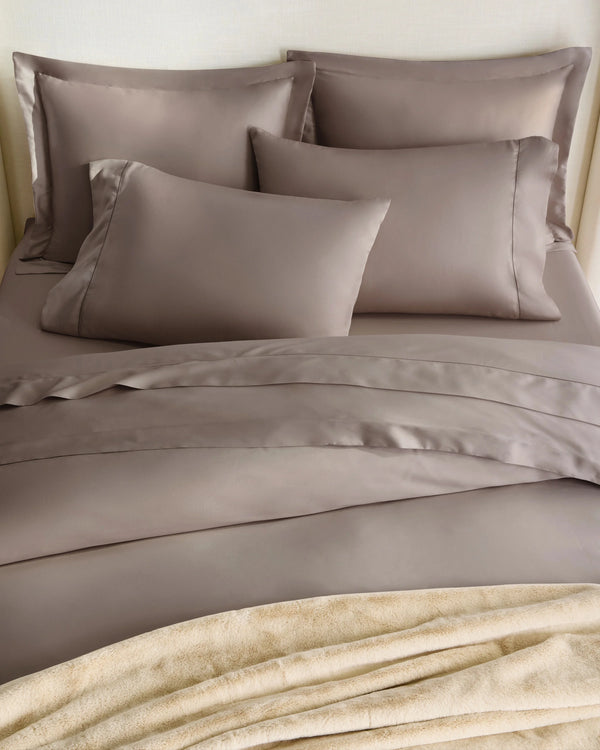 Signature Giza Cotton Sateen Pillowcase Set - Standard / White