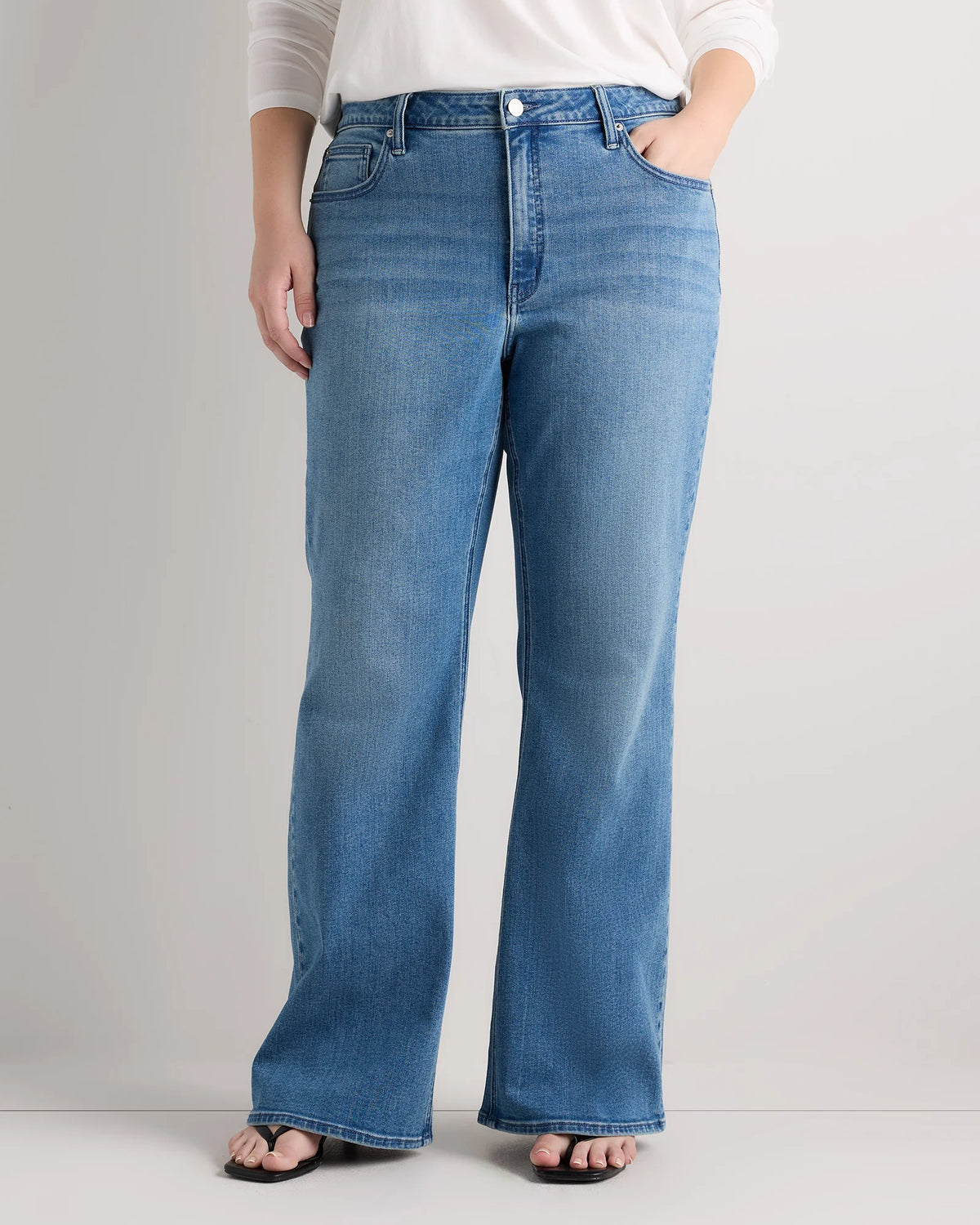 Luna Stretch Flare Jeans - 33 / Seaside Blue Main image
