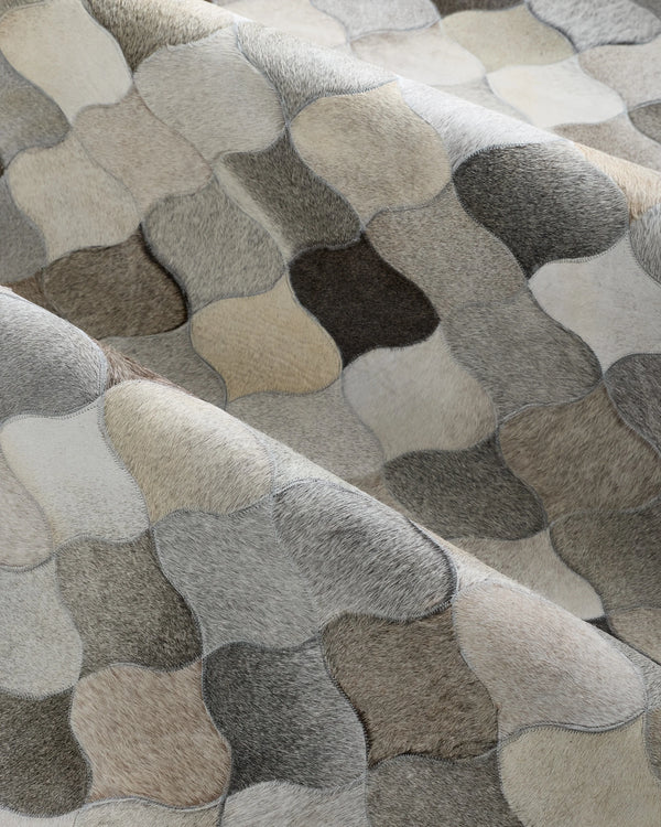 Trellis Hair on Hide Rug - 5' x 8' / Natural