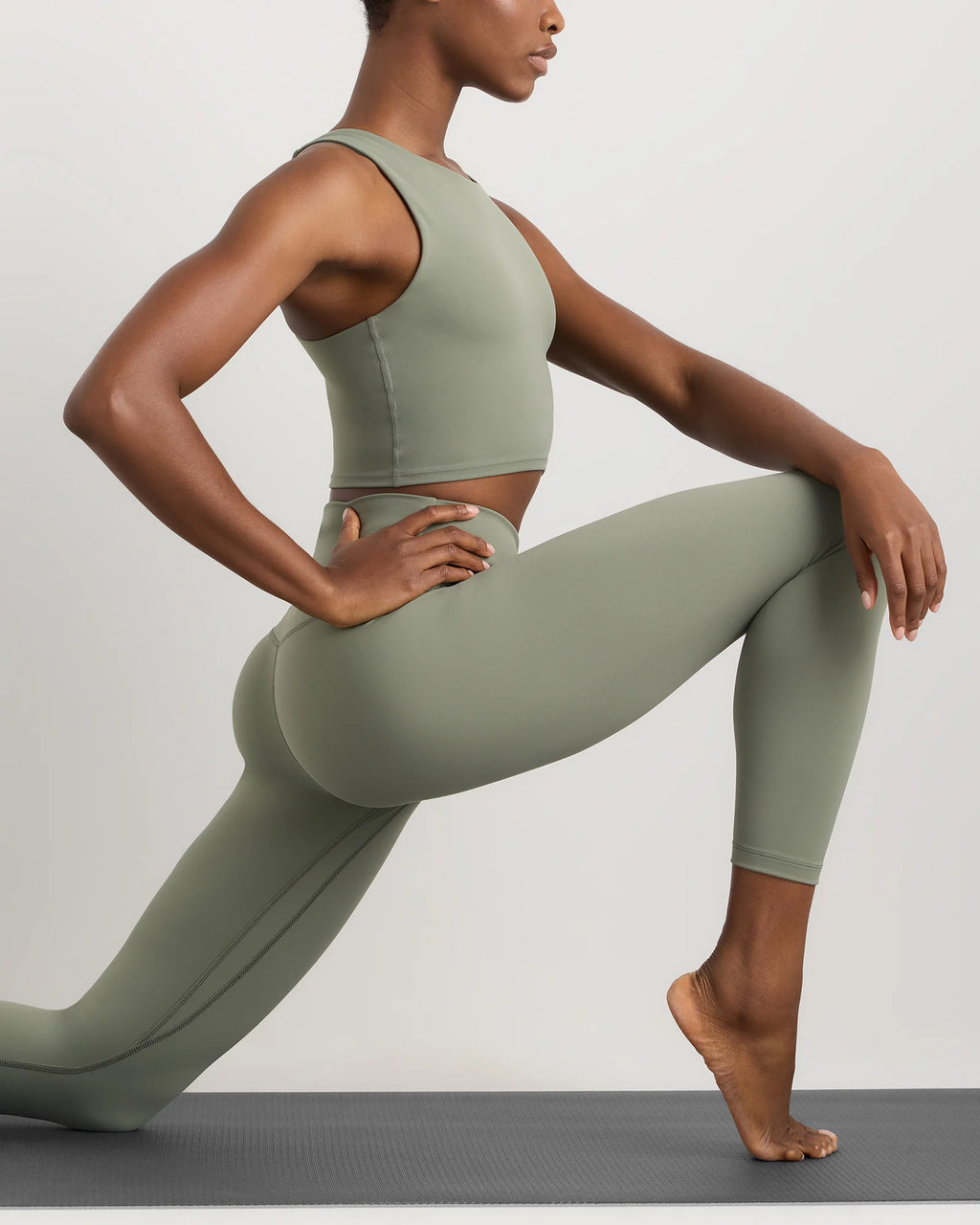 Ultra-Form High-Rise Crossover Legging - XS / Dark Coal
