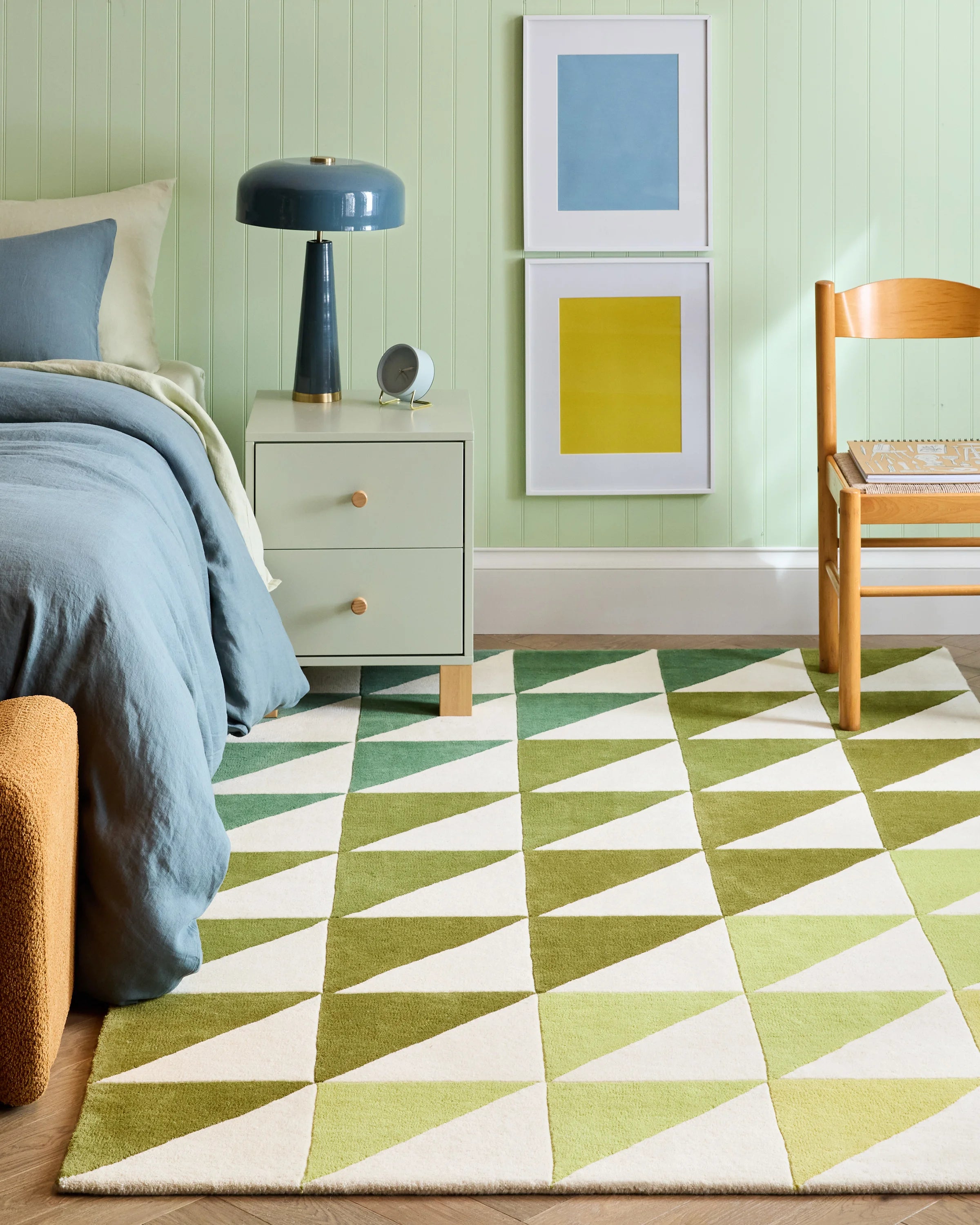 Tonal Triangles Hand-Tufted Wool Rug - 3'6" x 5'6" / Green Secondary image