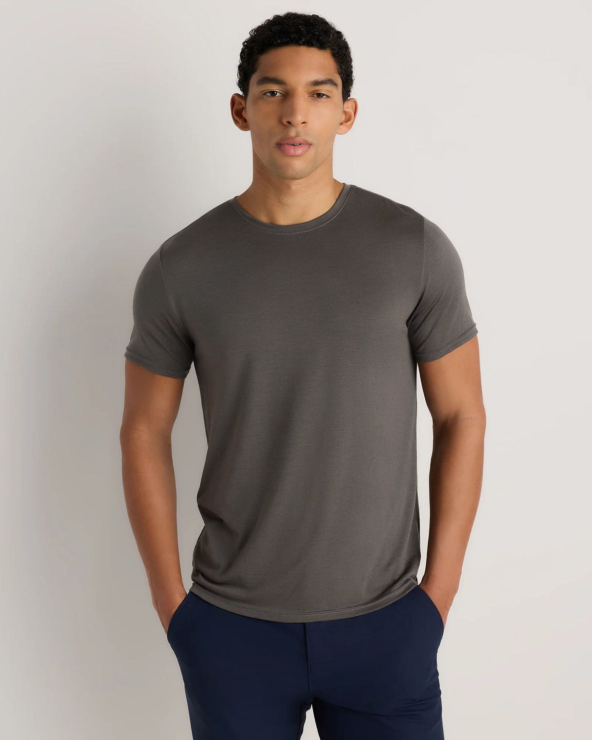 100% Merino Wool All-Season Short Sleeve Base Layer Tee - XS / Charcoal Main image