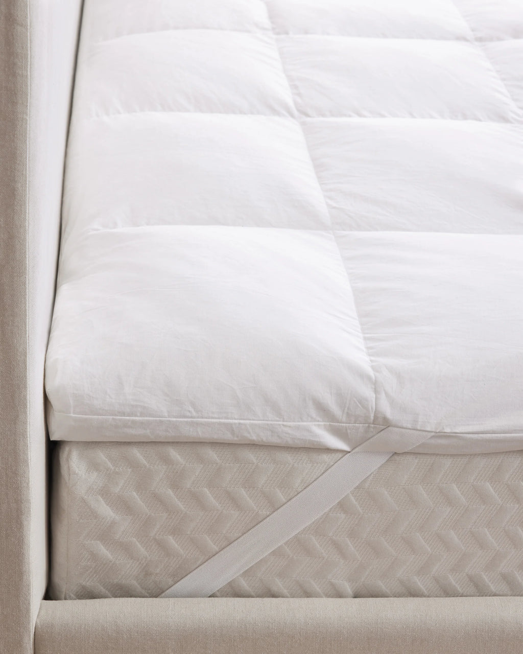Premium Featherbed Mattress Topper - Full / White