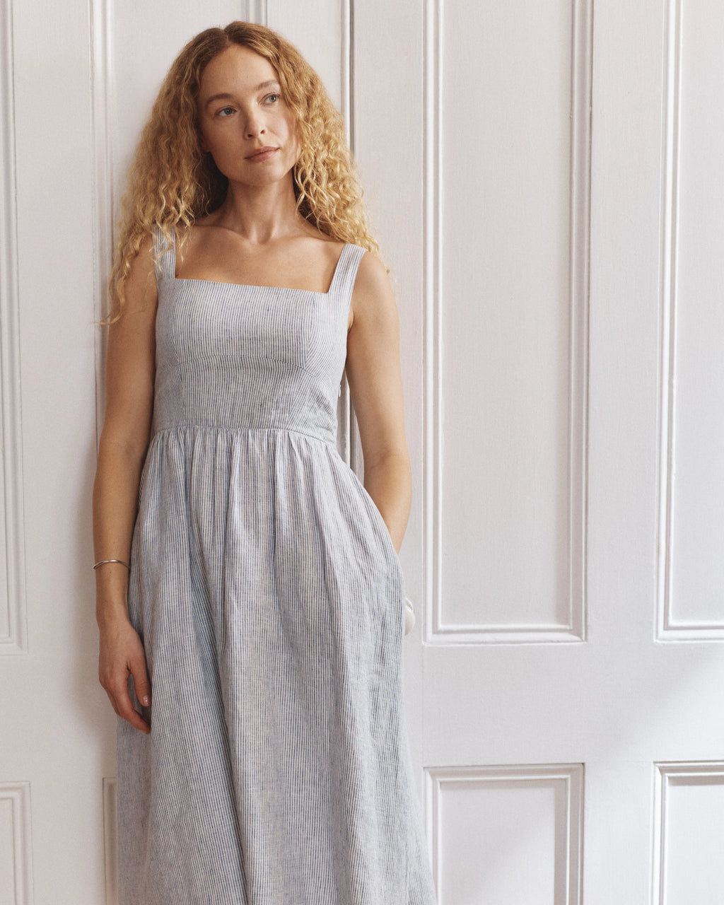 100% European Linen Fit & Flare Midi Dress - XS / Ivory Porcelain Blue Petite Floral