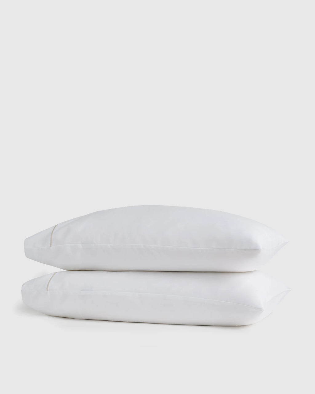Signature Giza Cotton Sateen Embroidered Pillowcase Set - Standard / White/Dried Sage