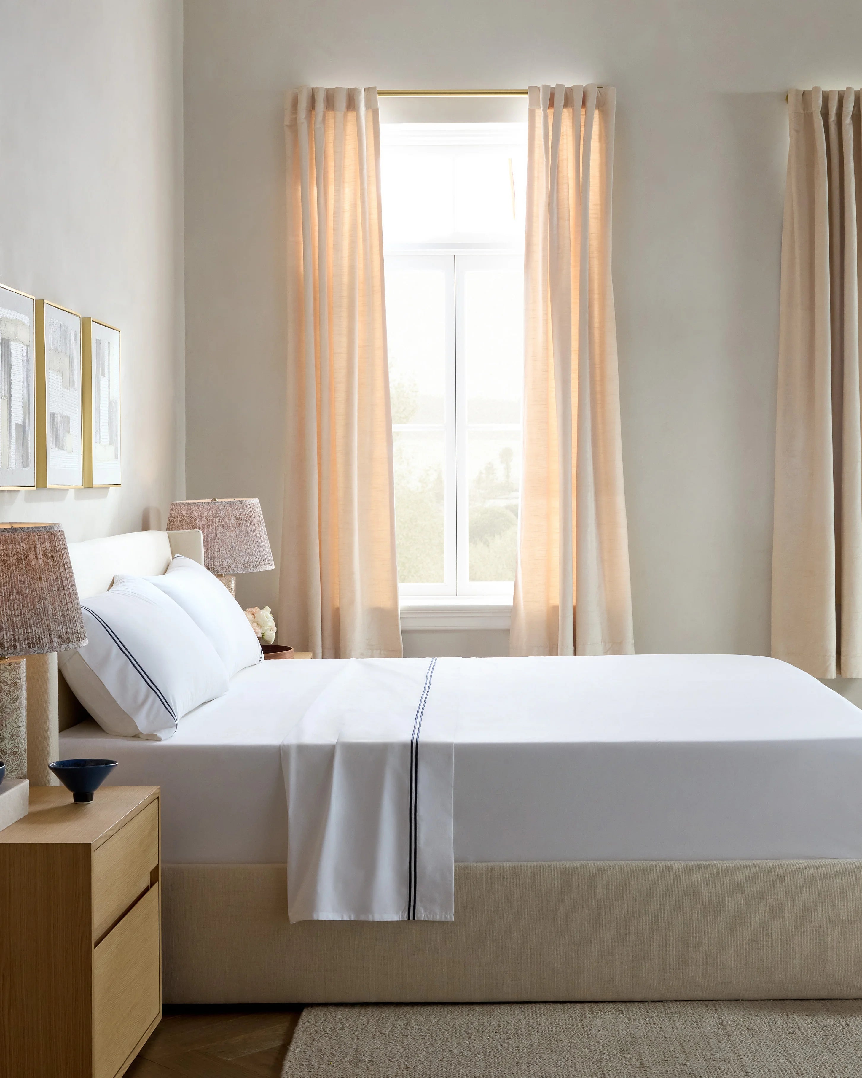 Organic Crisp Percale Embellished Pillowcase Set - Standard / White/Navy Secondary image