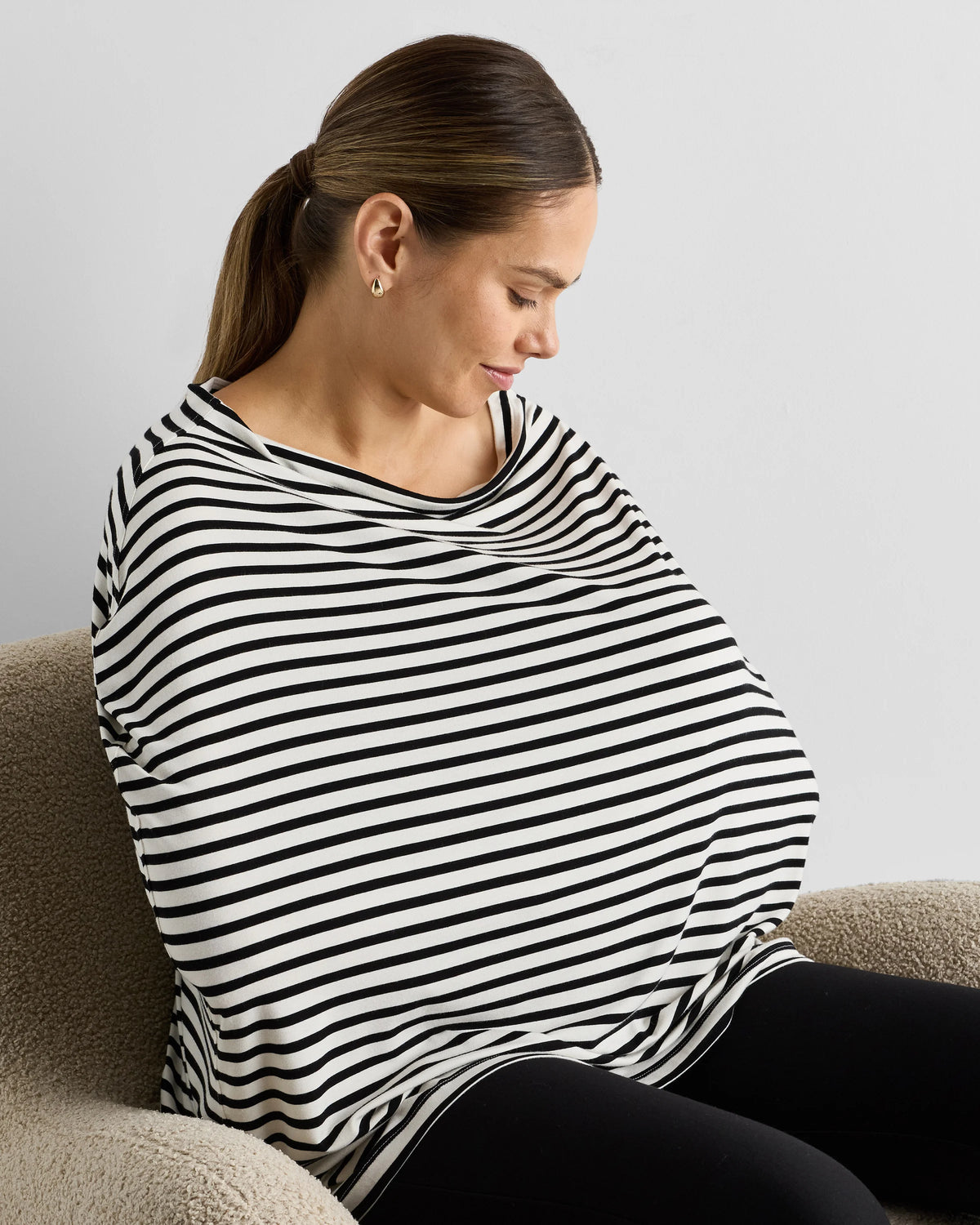 Bamboo 5-in-1 Multi-Use Cover - One Size / Black/White Stripe Main image