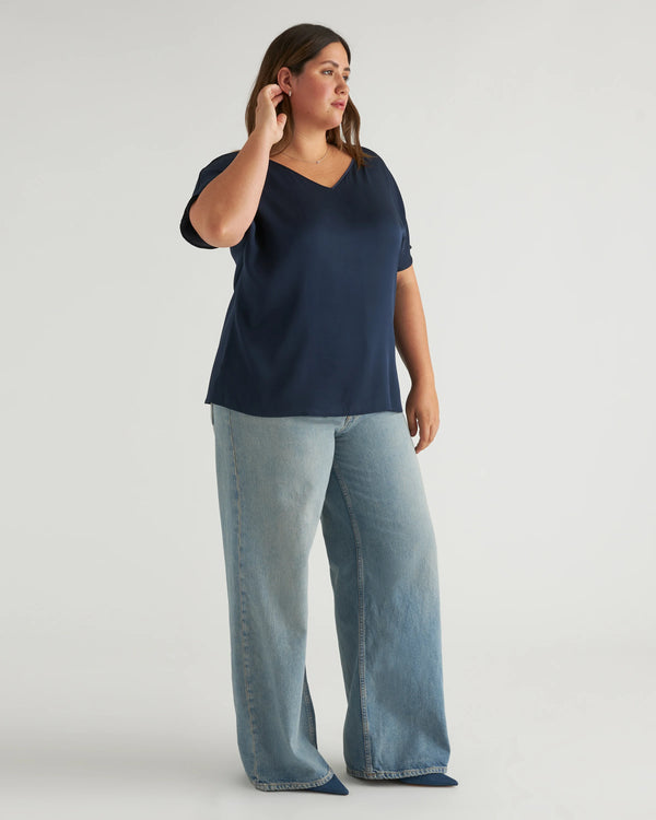 Washable Stretch Silk Reversible V-Neck Blouse - XS / Navy