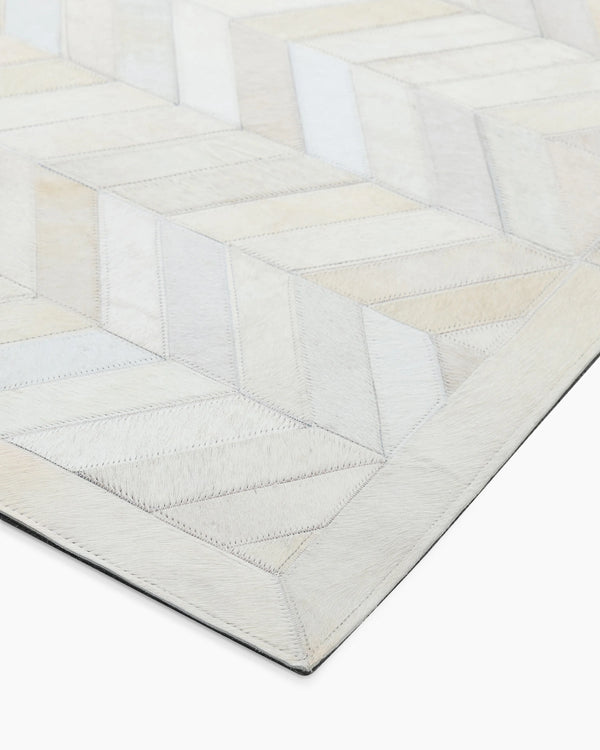 Jones Hide Rug - 5' x 8' / Green