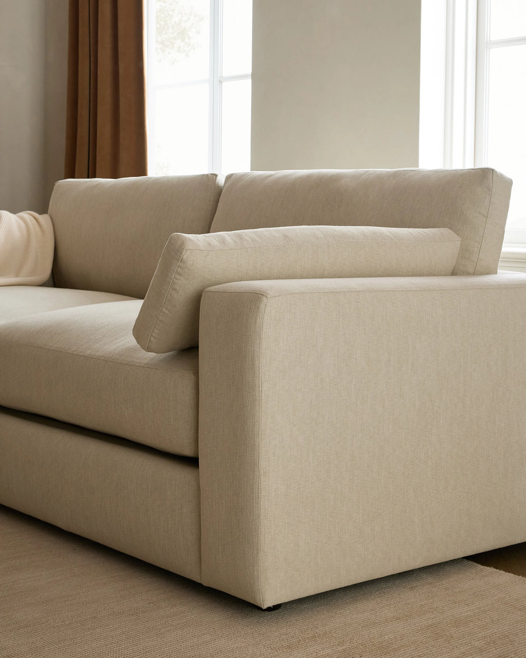 Ashford Deep Seat Sofa in Performance Chenille Linen Blend - 7ft / Snow